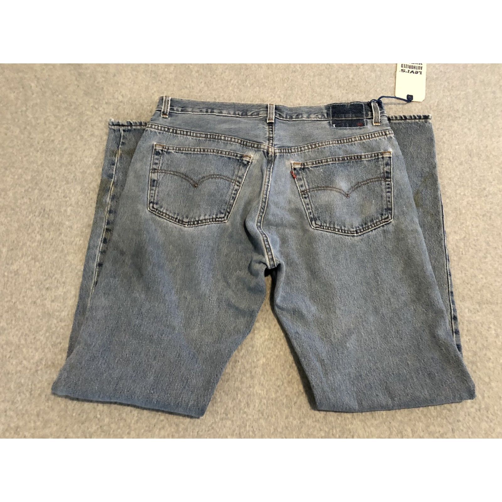 Levi's VINTAGE Levi's 501 Tapered Jeans USA Levis 501 Regular Denim Blue Men 35x33 NWT 28 Size US 35 - 4 Thumbnail
