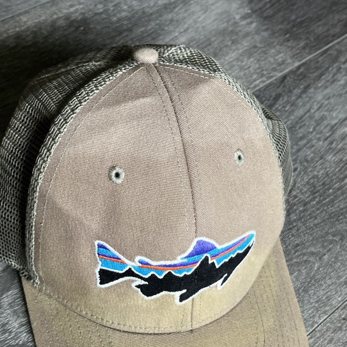 Patagonia Vintage Patagonia Fitz Roy Trout Fish Tan Beige Trucker Hat Size ONE SIZE - 3 Thumbnail