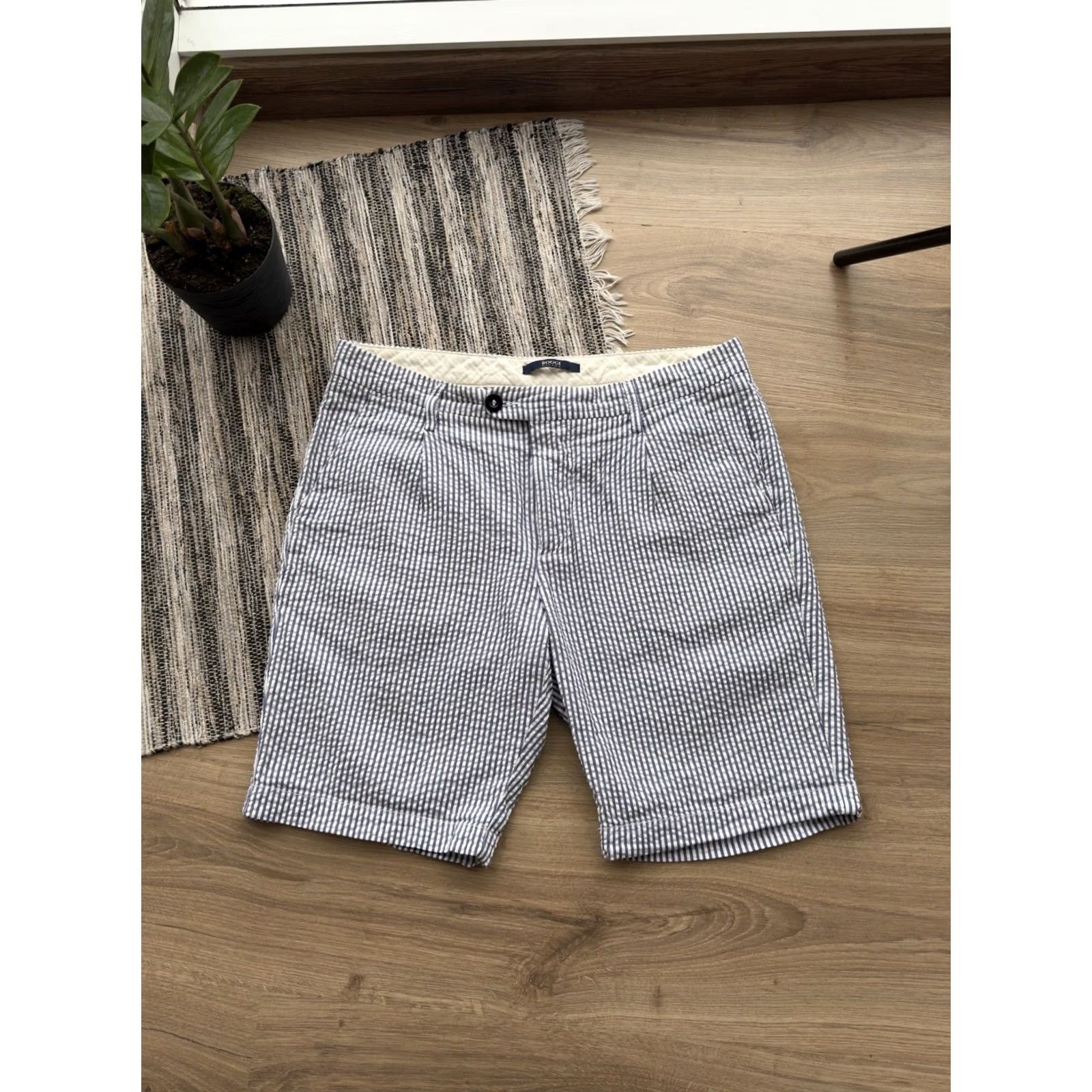 Vintage Boggi Milano Stripped Luxury White/Blue Chino Shorts Size M 46 Men Size US 31 - 4 Thumbnail