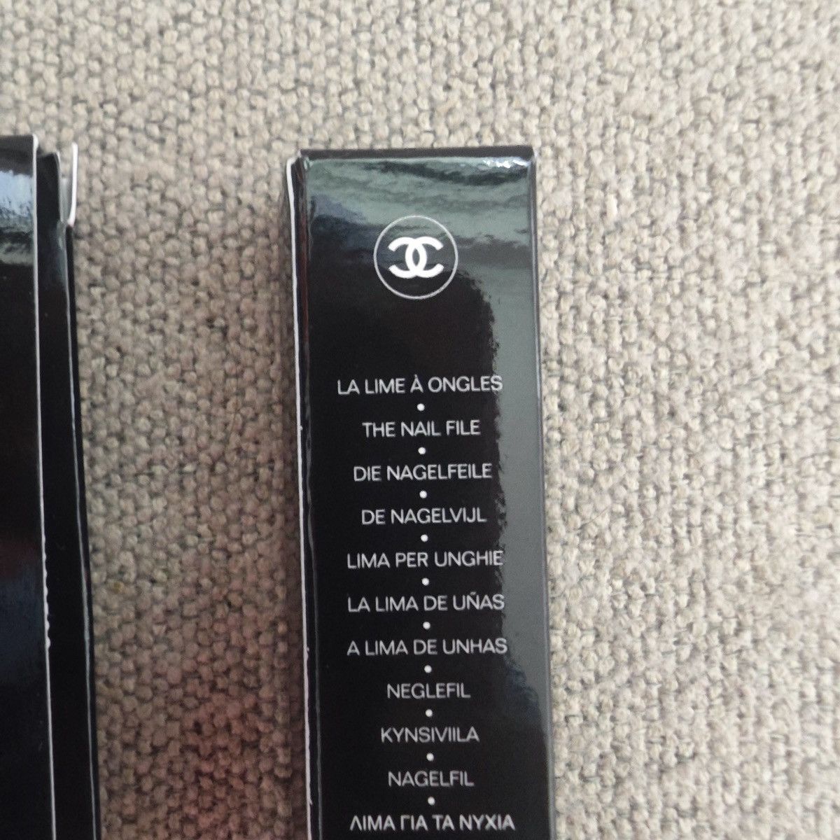 Chanel Chanel Limited Edition Code Couleur makeup set in Rouge Noir Size ONE SIZE - 6 Thumbnail