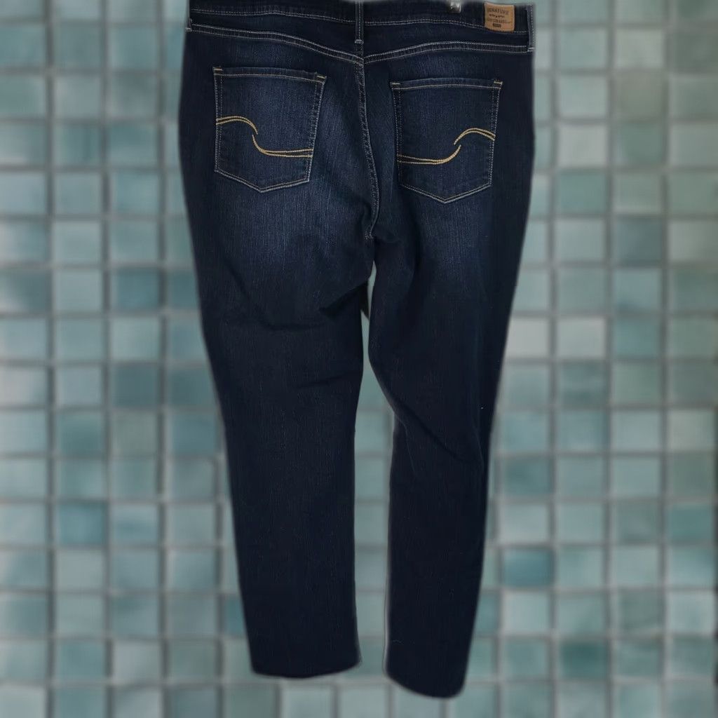Denime Levi Strauss Gold Womens Mid Rise Straight Leg Blue Denim Jeans 34X30 Size Regular 5-Pocket Design Button Closure Size 24" / US 00 / IT 34 - 1 Thumbnail
