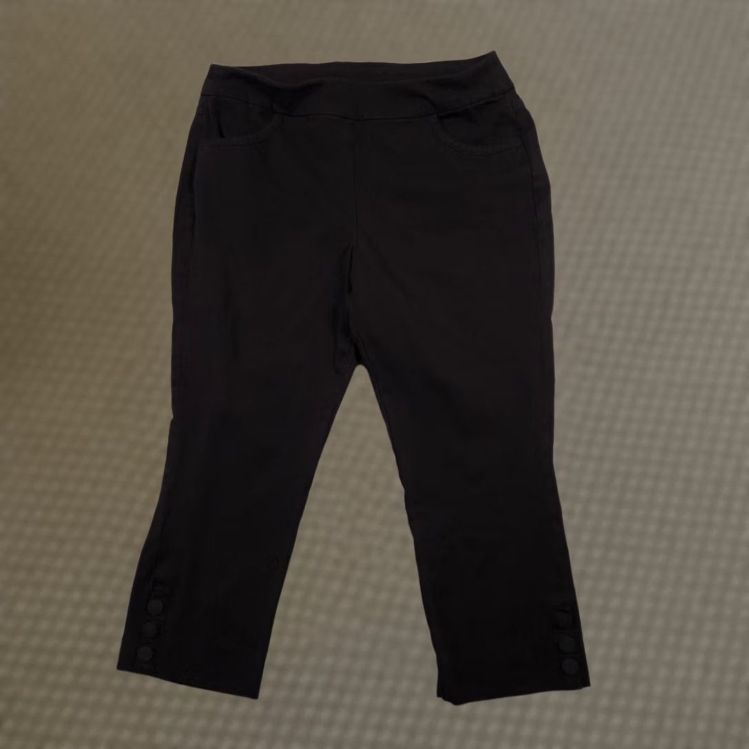 Soft Surroundings Soft Surroundings Pants Womens Petite Medium Black Pull On Cropped Tapered Knit Elastic Waist Pockets Button Hem 20in Inseam Size 32" / US 10 / IT 46 - 1 Thumbnail