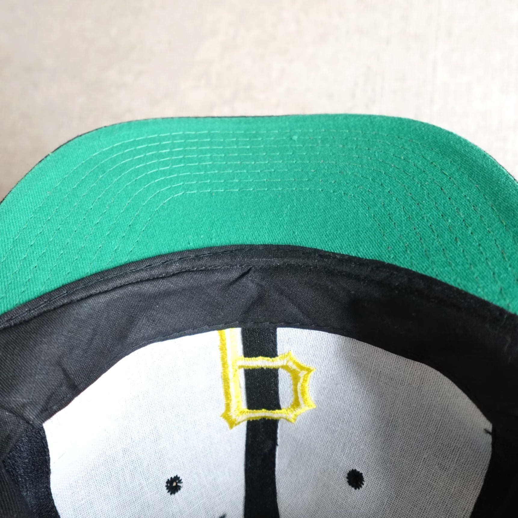 Vintage VINTAGE Pittsburg Pirates Hat Black Snapback Embroidered NEW Size ONE SIZE - 4 Thumbnail