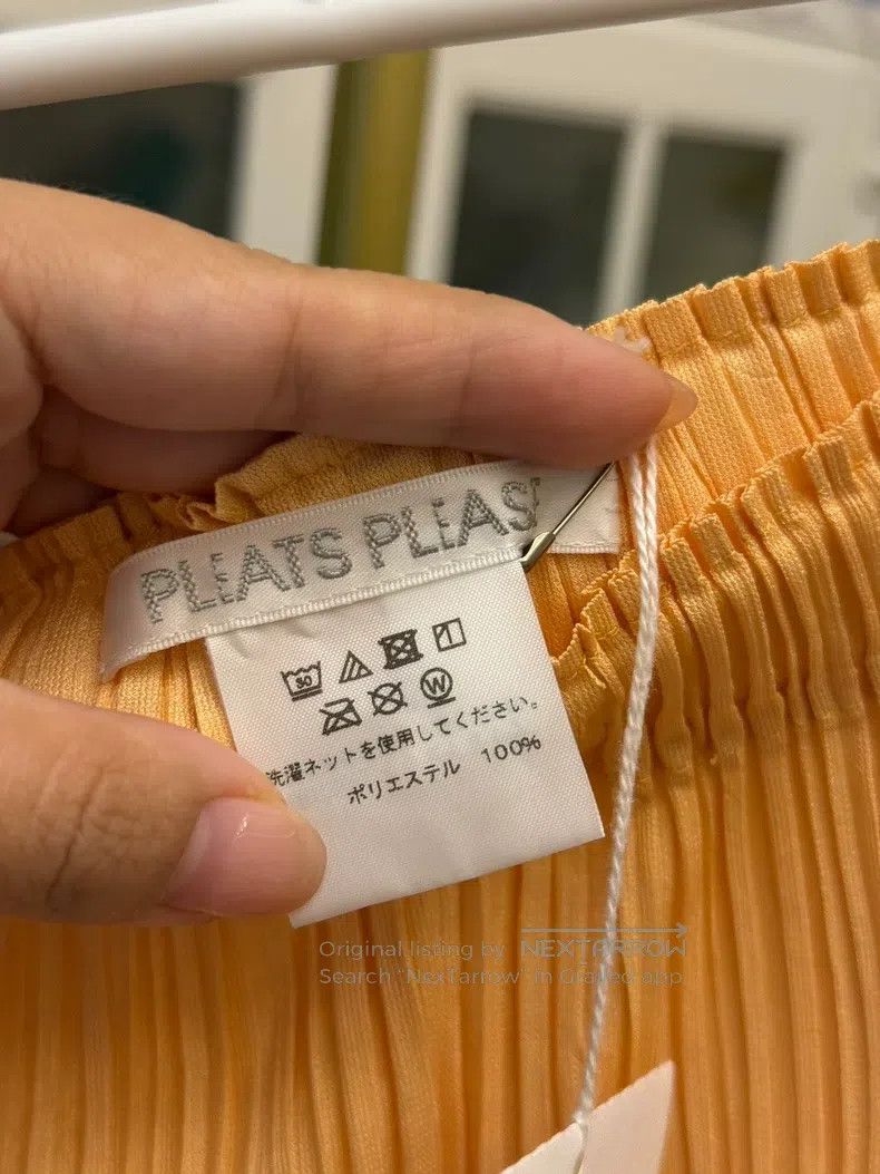 Issey Miyake Issey Miyake Black Bean Pod Horizontal Striped Top Size 25" / US 0 / IT 36 - 5 Thumbnail