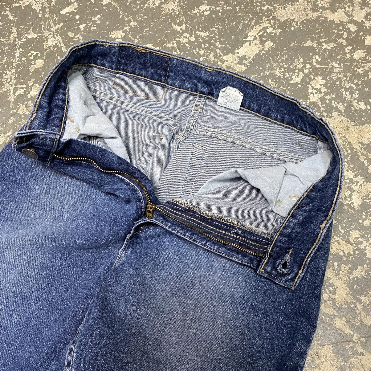 Japanese Brand × Levi's × Vintage Vintage Levis 550 Blue Lyora Denim Jeans USA 90s Size US 26 / EU 42 - 6 Thumbnail