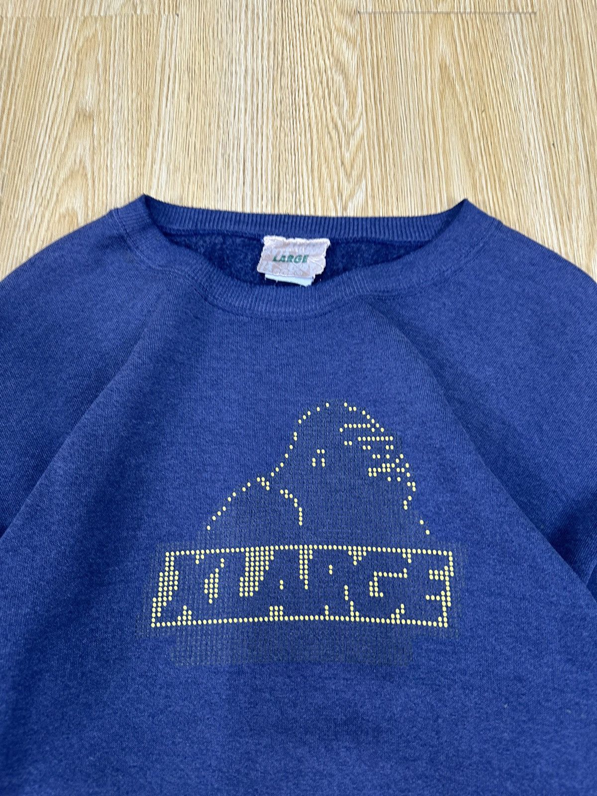 X-LARGE Vintage X Large Sweatshirt Distressed Z240 Size US L / EU 52-54 / 3 - 3 Thumbnail