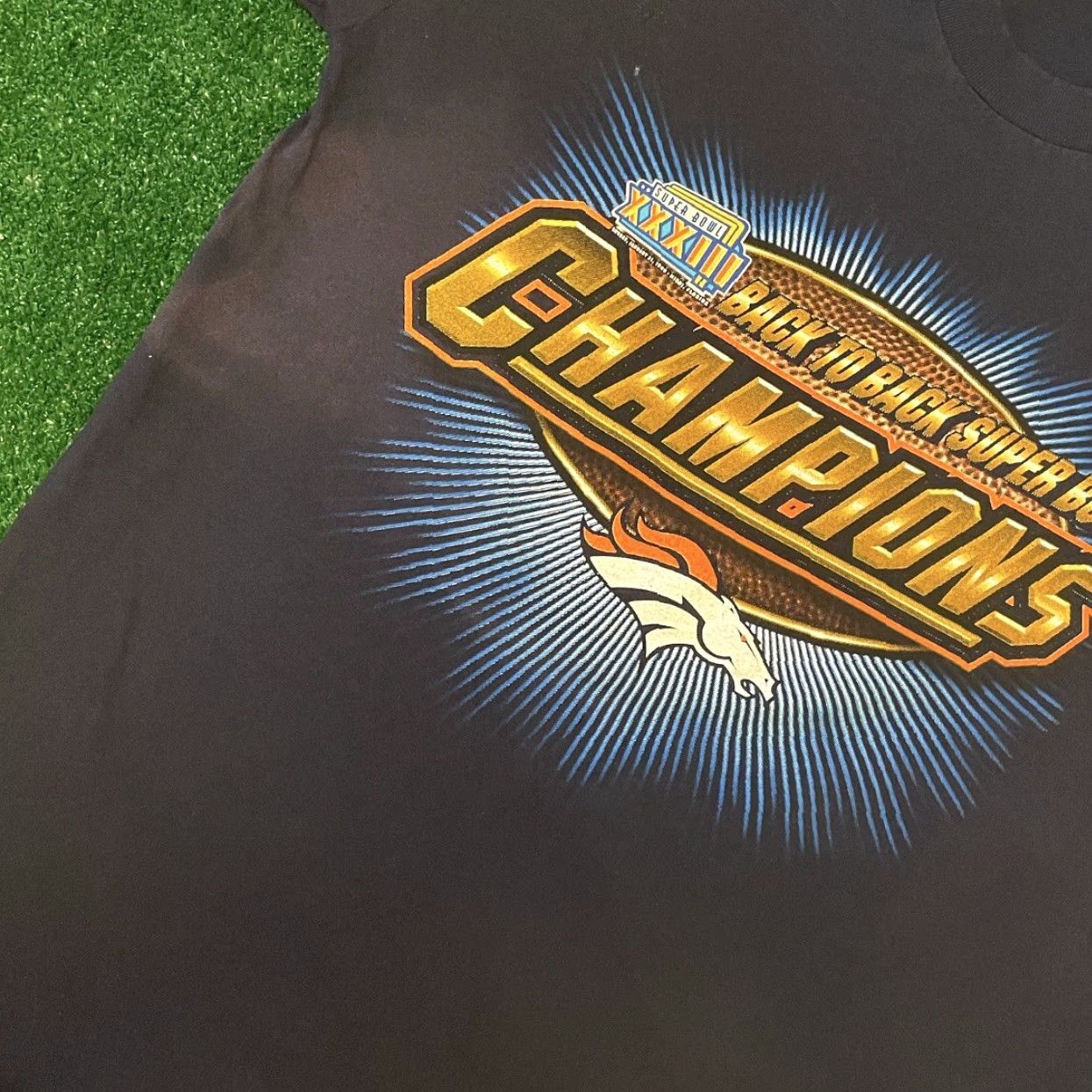 Champion VINTAGE 90s Denver Broncos Super Bowl Back To Back Champions Shirt Mens Size M Blue NFL 90s Sports Lee Sport T-Shirt Size US M / EU 48-50 / 2 - 4 Thumbnail
