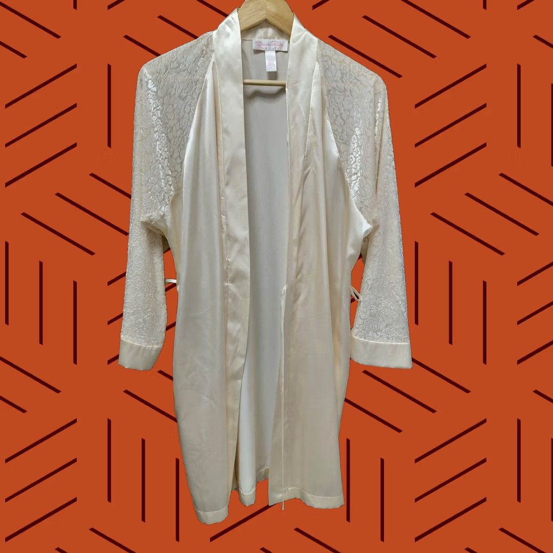 Vintage Oscar de la Renta Pink Label Satin Lace Robe Kimono Style Cream 3/4 Sleeve Belted Open Front V-Neck Lounge Womens S Size ONE SIZE - 1 Thumbnail