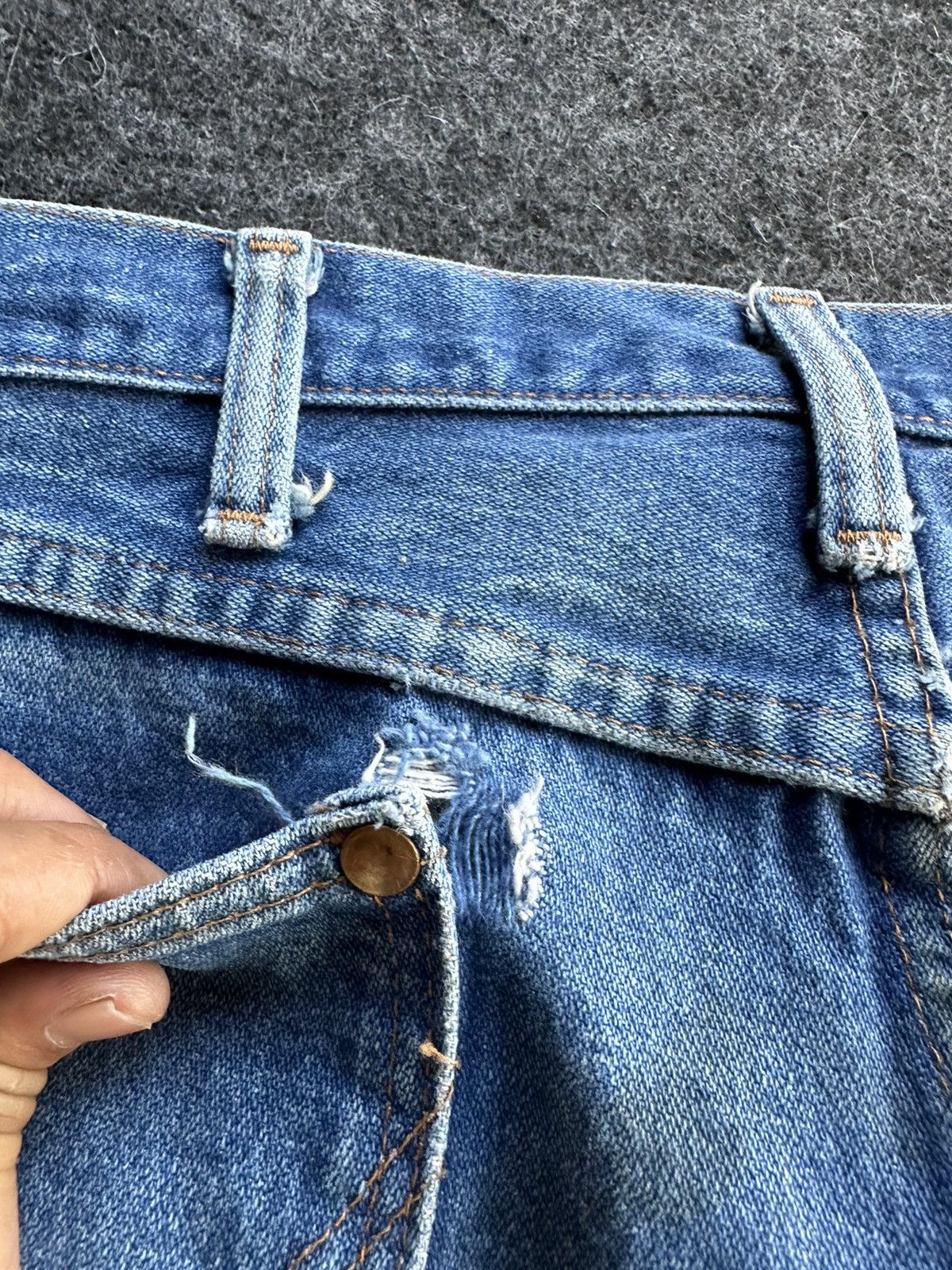 Vintage × Wrangler Vintage Wrangler Dirty Blue Washed Denim D476 Size US 30 / EU 46 - 11 Thumbnail