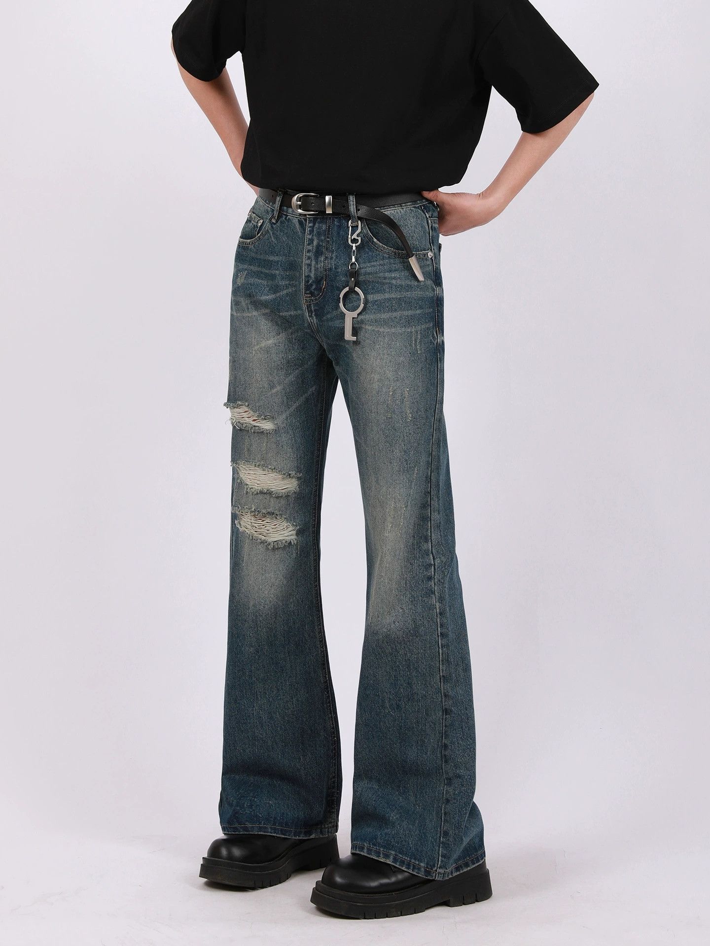 Japanese Brand Men's Retro Cleanfit Distressed Flared Ripped Jeans Size US 32 / EU 48 - 1 Thumbnail