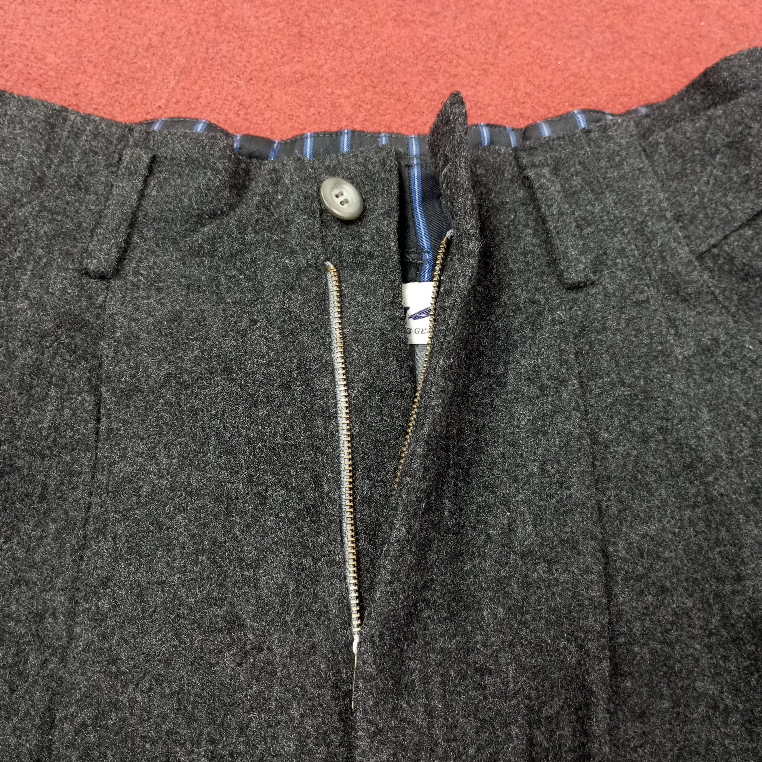 Hai Sporting Gear Hai Sporting Gear by Issey Miyake Designer Short Pant c252n7 Size US 27 - 13 Thumbnail
