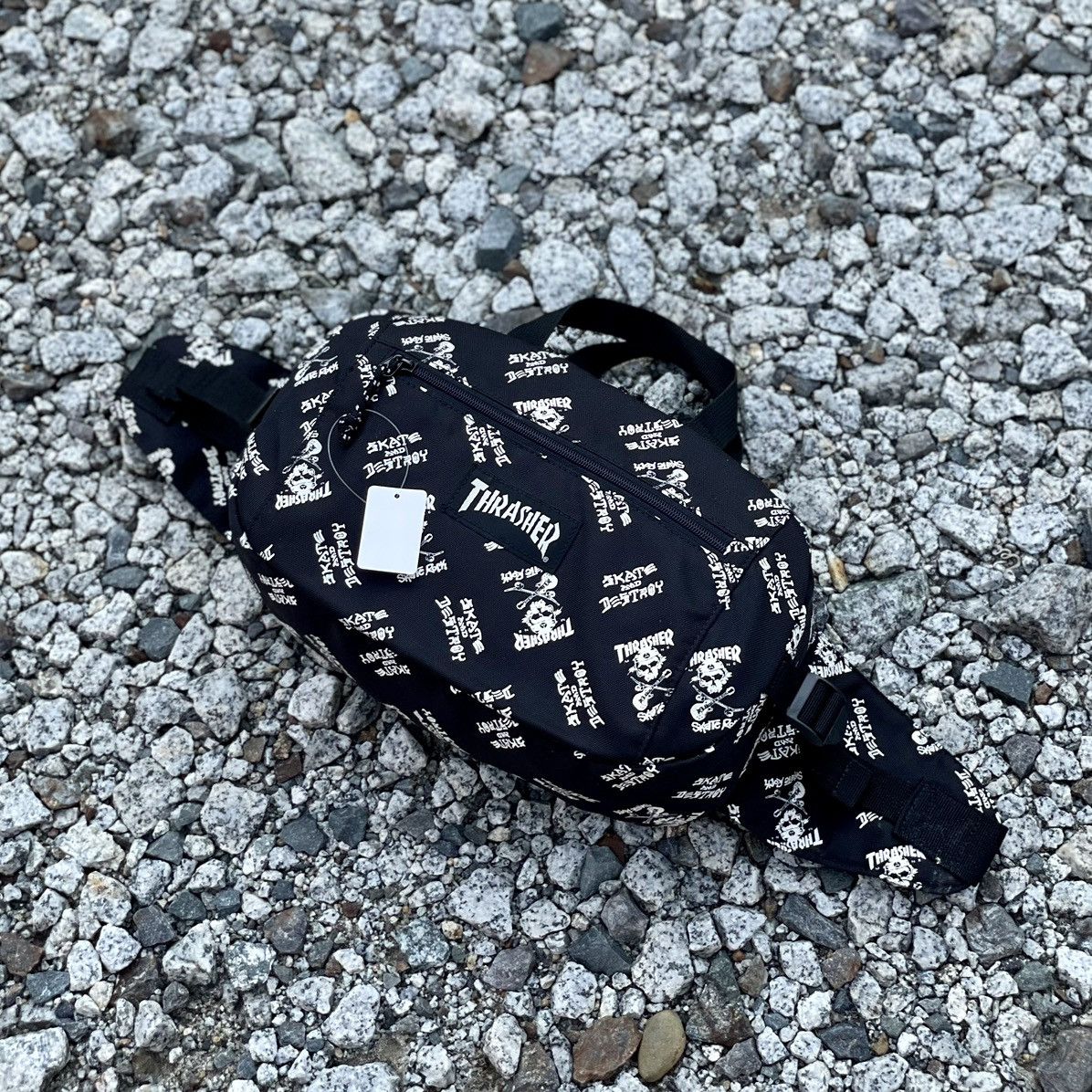 Thrasher ❗️RARE ❗️Full Print Skull Thrasher Skate And Destroy Waist Bag Size ONE SIZE - 5 Thumbnail