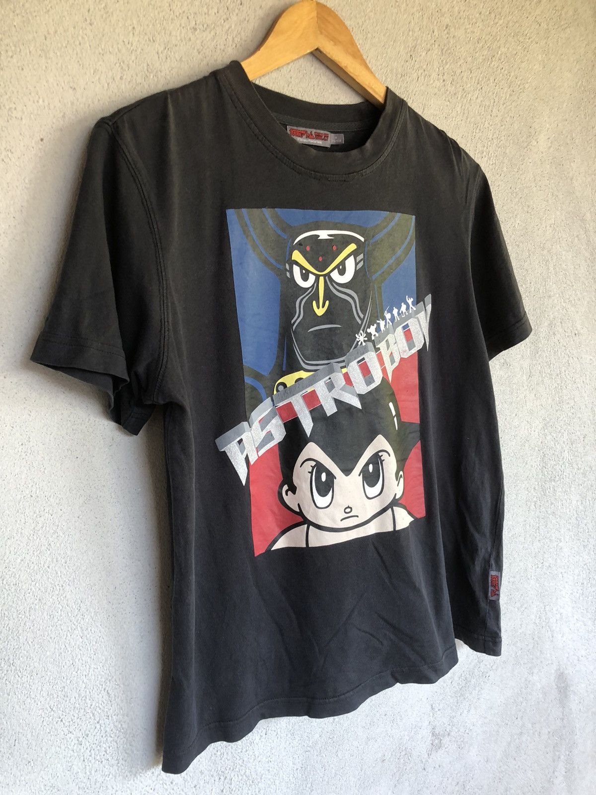 Anime × Cartoon Network × Vintage Vintage Sunfaded Y2K Astro Boy Tezuka Productions Tshirt Size US M / EU 48-50 / 2 - 5 Thumbnail