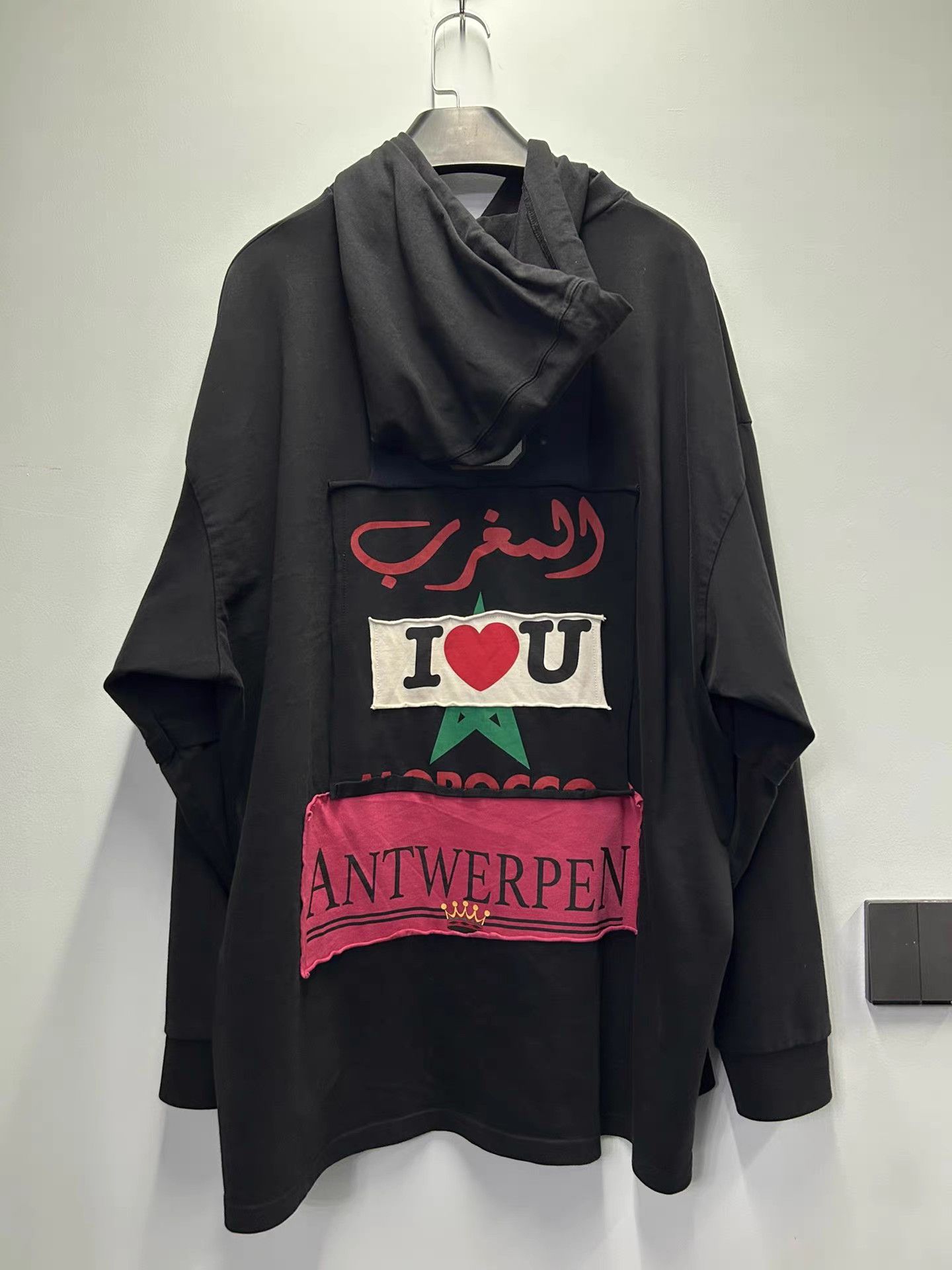Vetements VETEMENTS patch design sweatshirt Size US XS / EU 42 / 0 - 2 Thumbnail