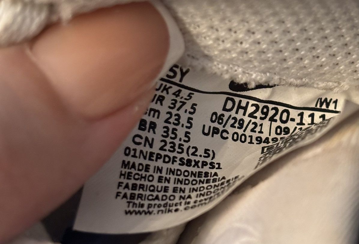 Nike Nike Air Force 1 LE GS 'Triple White' Size US 5 / EU 37 - 7 Thumbnail