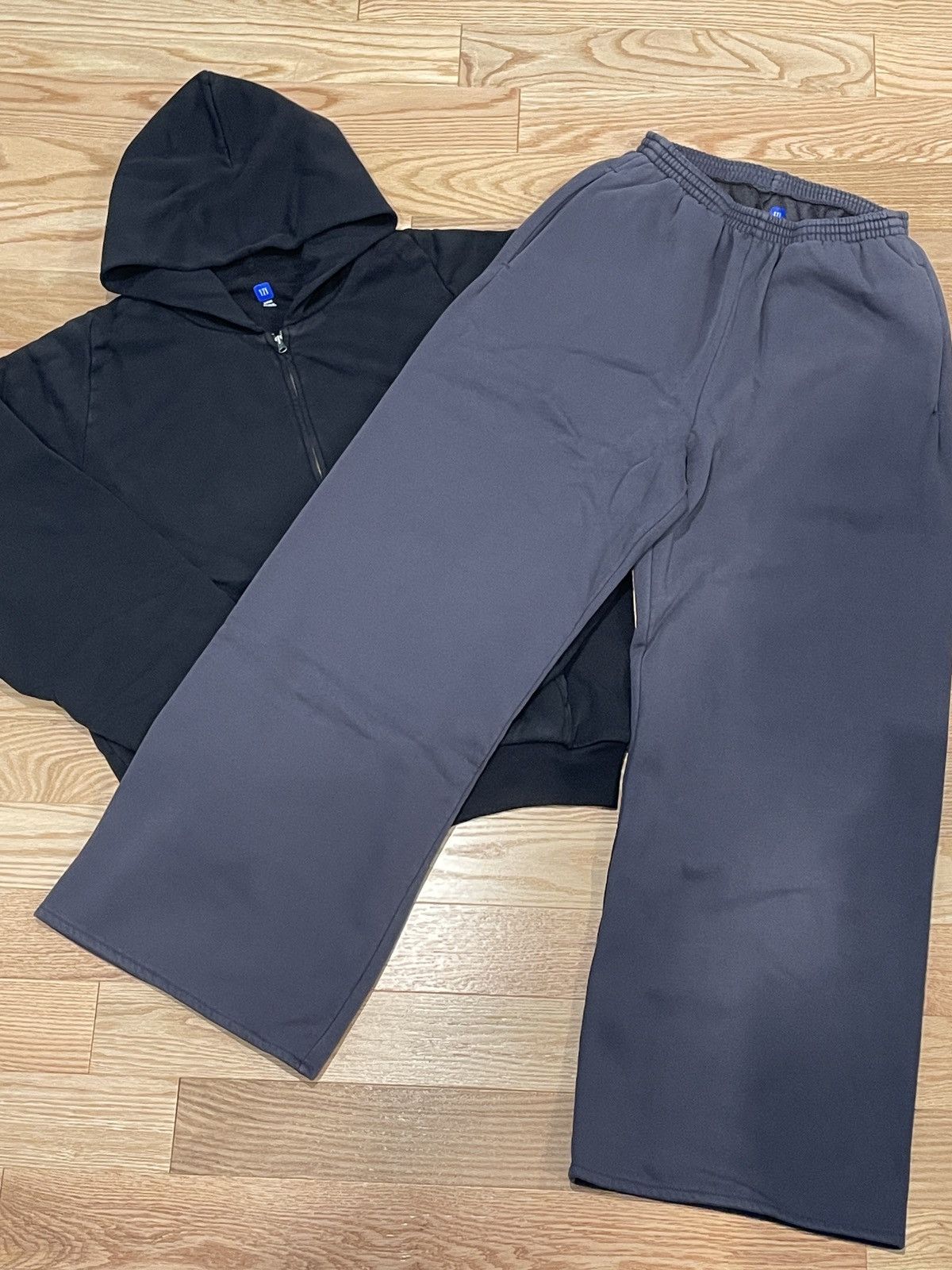 Balenciaga × Gap × Kanye West Yeezy Gap Sweatsuit Medium & Small Size US M / EU 48-50 / 2 - 2 Thumbnail