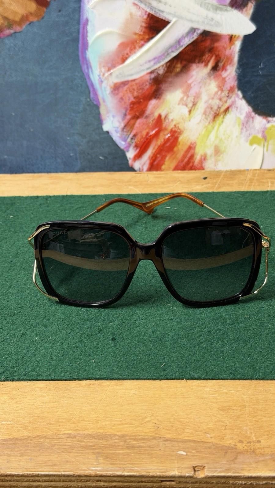 Gucci Gucci GG0647S Sunglasses Black Gold Green Lenses Italy Size ONE SIZE - 2 Thumbnail