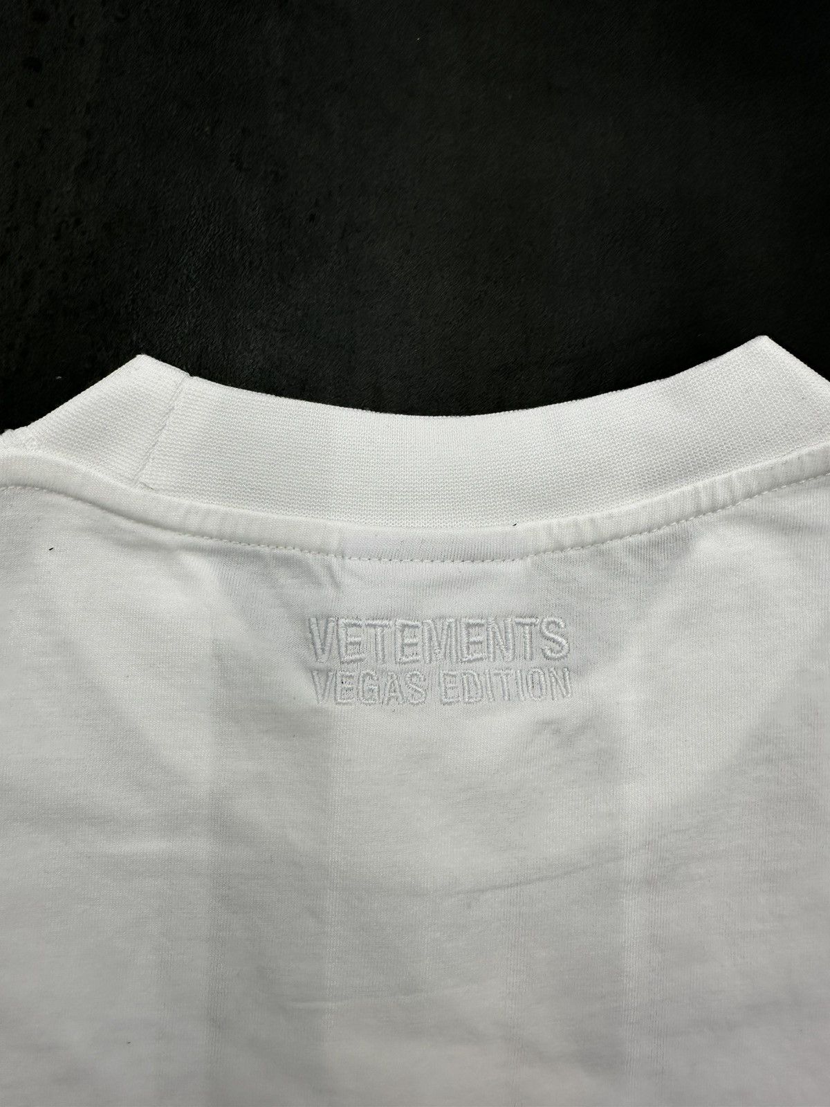Complex × Vetements Vetements Tee (ComplexCon Exclusive) Size US XL / EU 56 / 4 - 5 Thumbnail