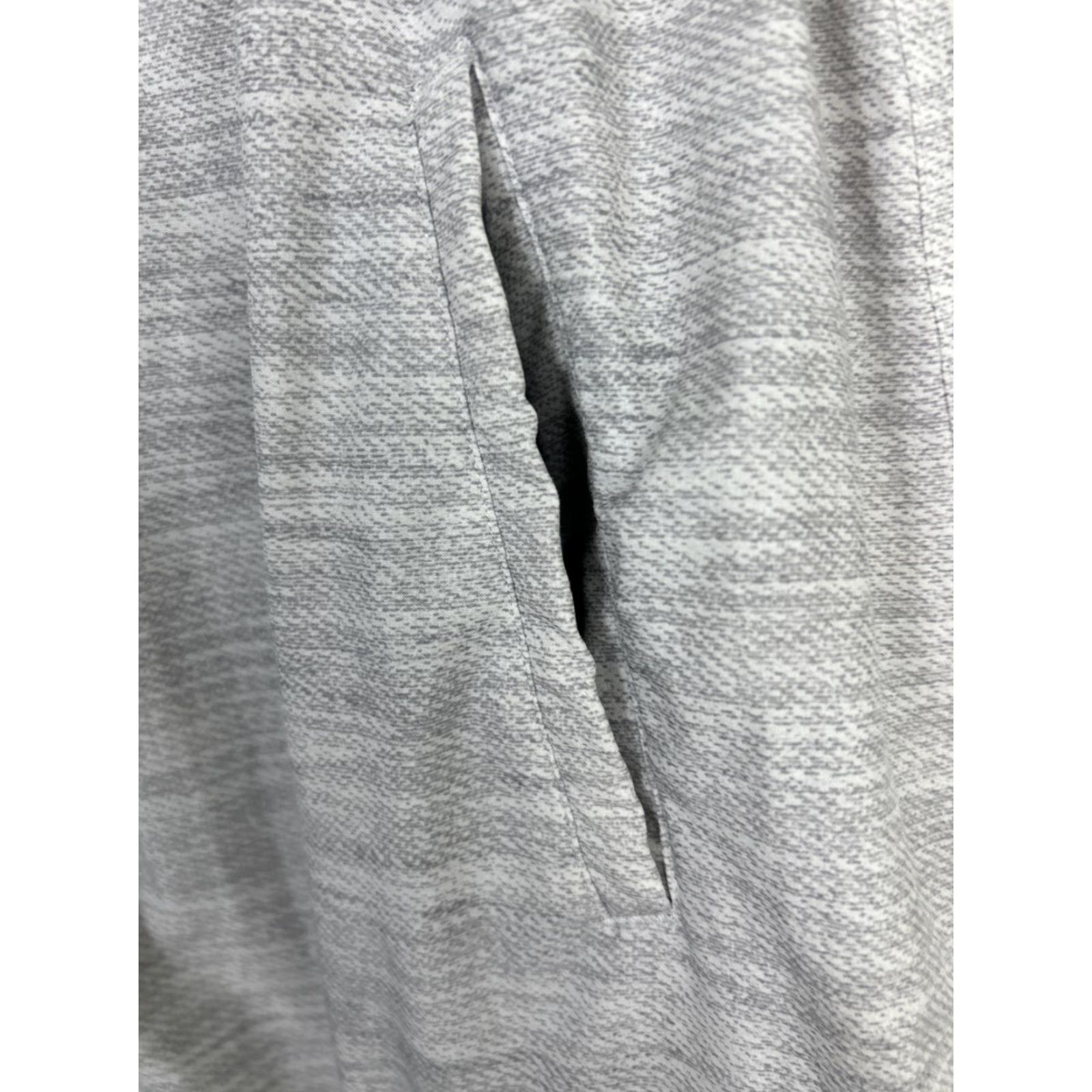 Lululemon Lululemon Womens Jacket Vitality Adirondack Zip Cinched Gray 4 Long Denim Polyester Shirt? Size S / US 4 / IT 40 - 6 Thumbnail