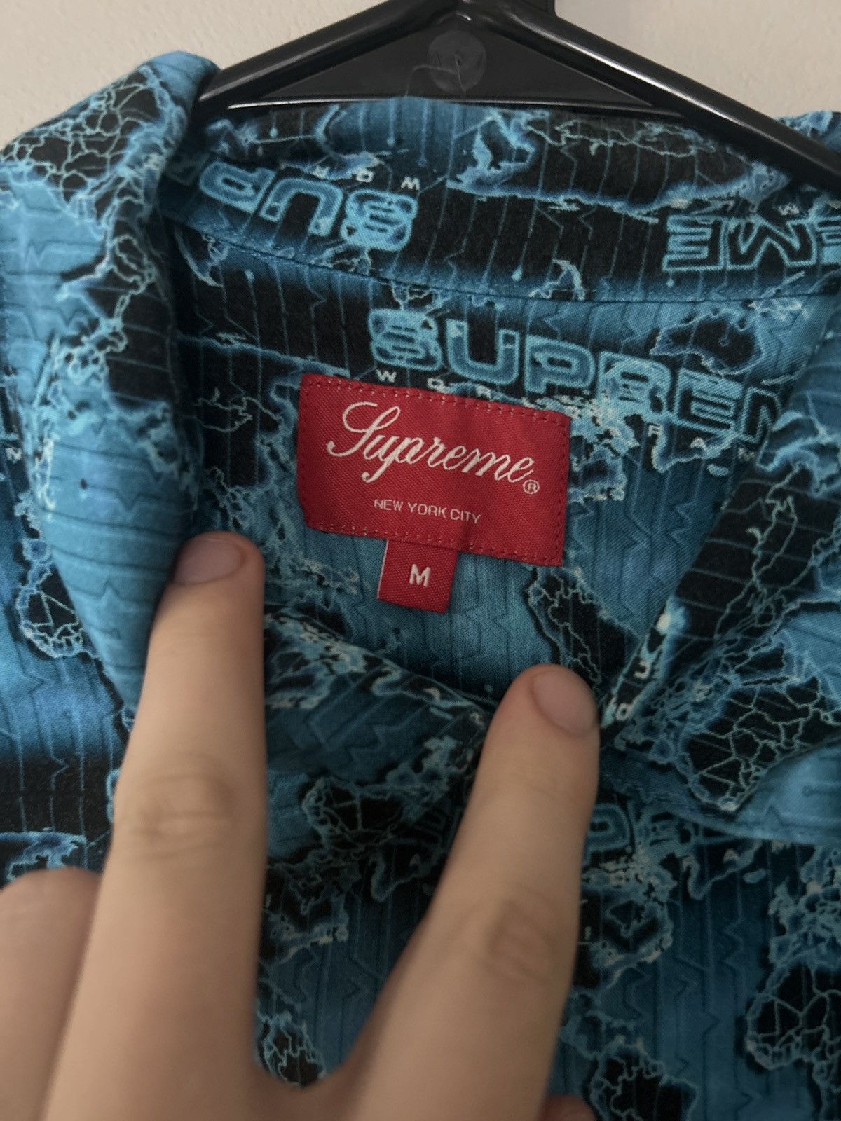 Supreme Supreme World Famous Rayon S/S 2018 Short Sleeve Button Up Size US M / EU 48-50 / 2 - 4 Thumbnail