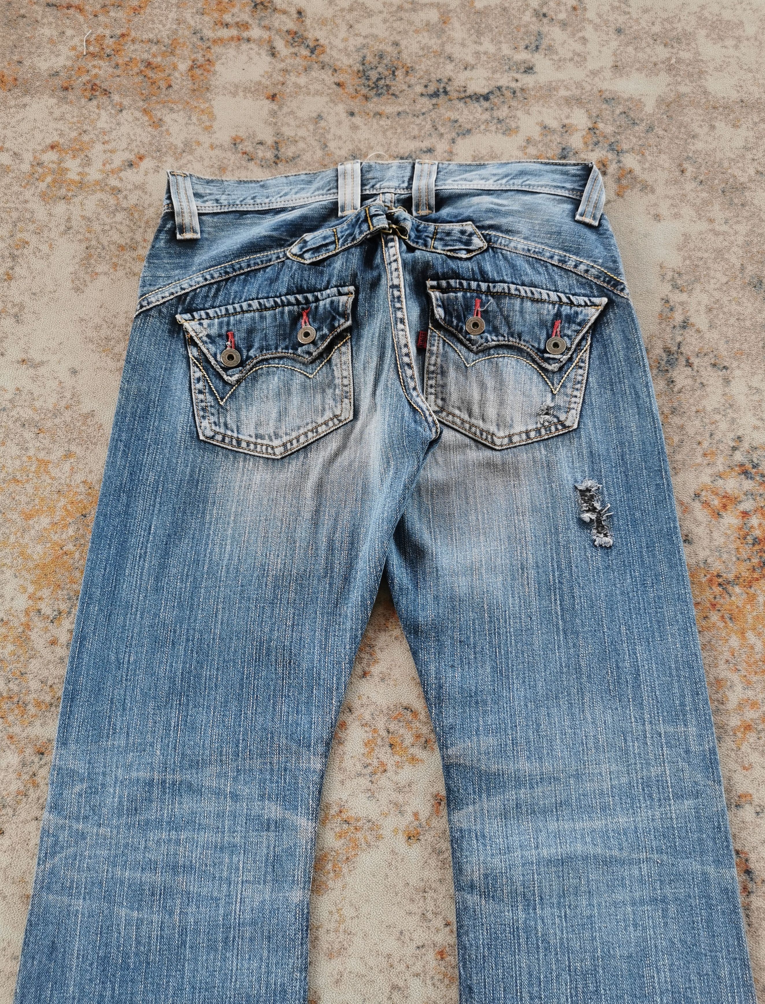 Edwin Rare Edwin Distressed Twisted flared Jeans Size 31x32 Size US 31 - 5 Thumbnail