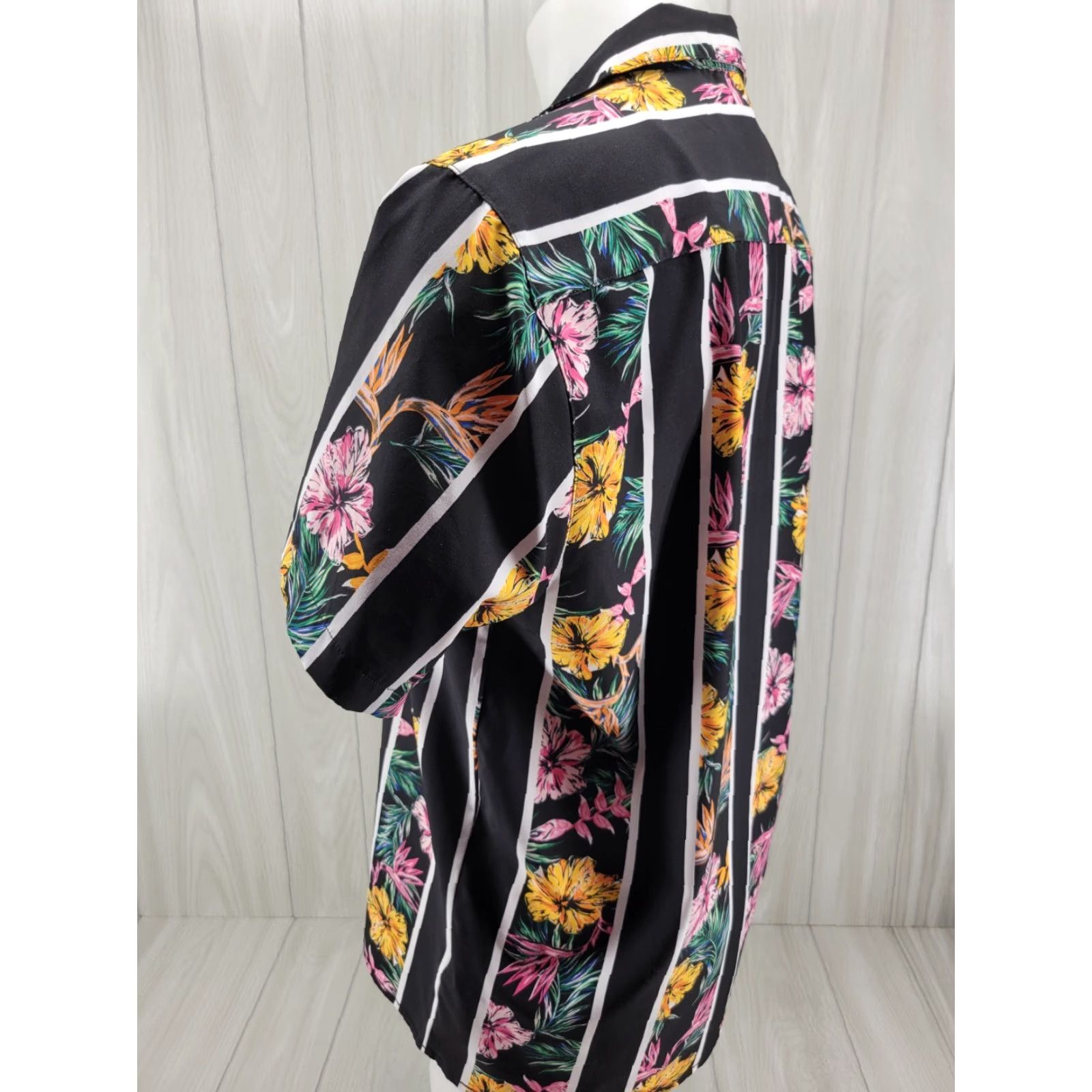 Prince Fresh Prince Of Bel Air Barque Hawaii Aloha Shirt Button-Down Men L Multicolor Size US L / EU 52-54 / 3 - 7 Thumbnail
