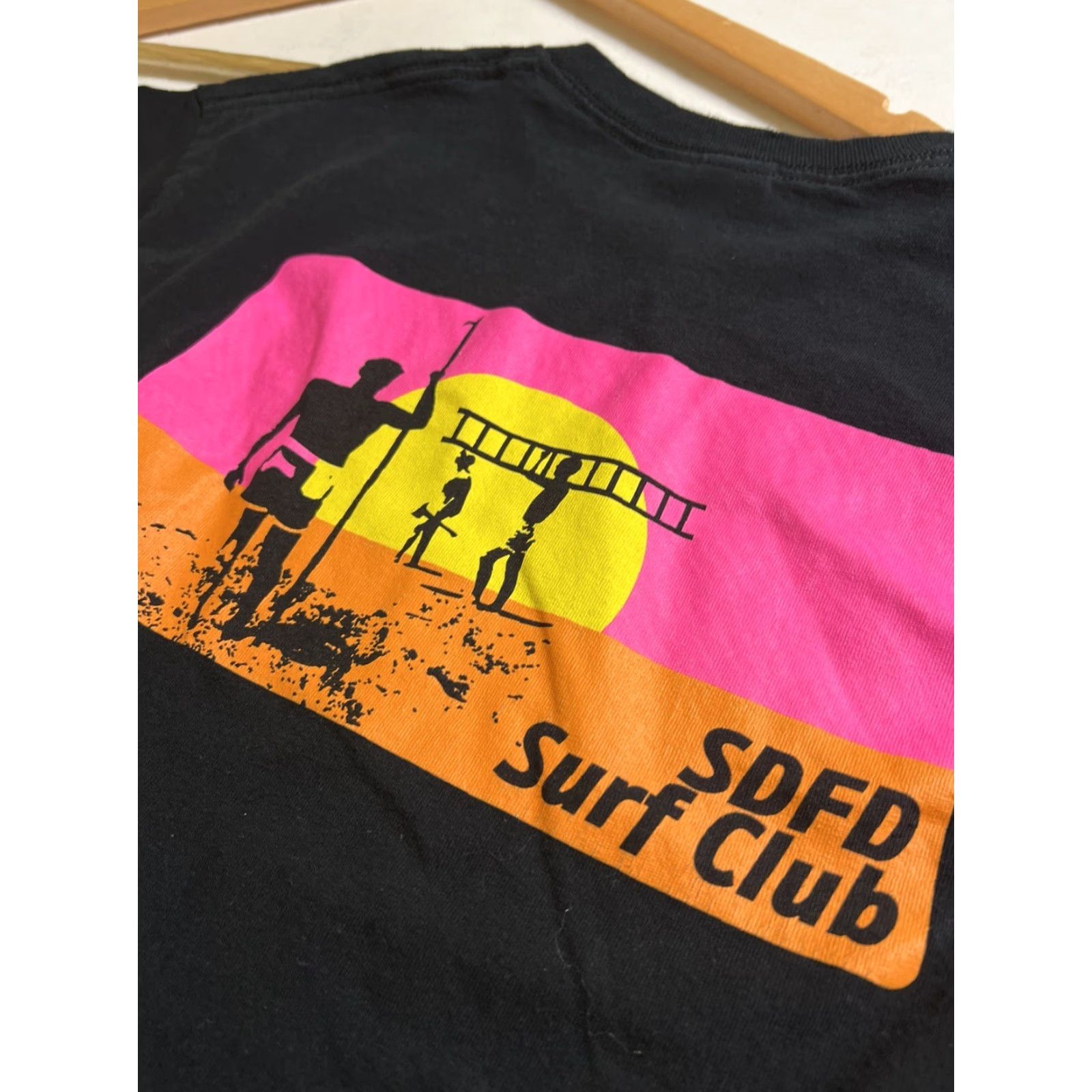 Gildan Gildan T-Shirt San Diego Surf Club Endless Summer Medium M Black Crew Neck Short Sleeve Men Surf Summer California Style Pattern Solid Size US M / EU 48-50 / 2 - 5 Thumbnail