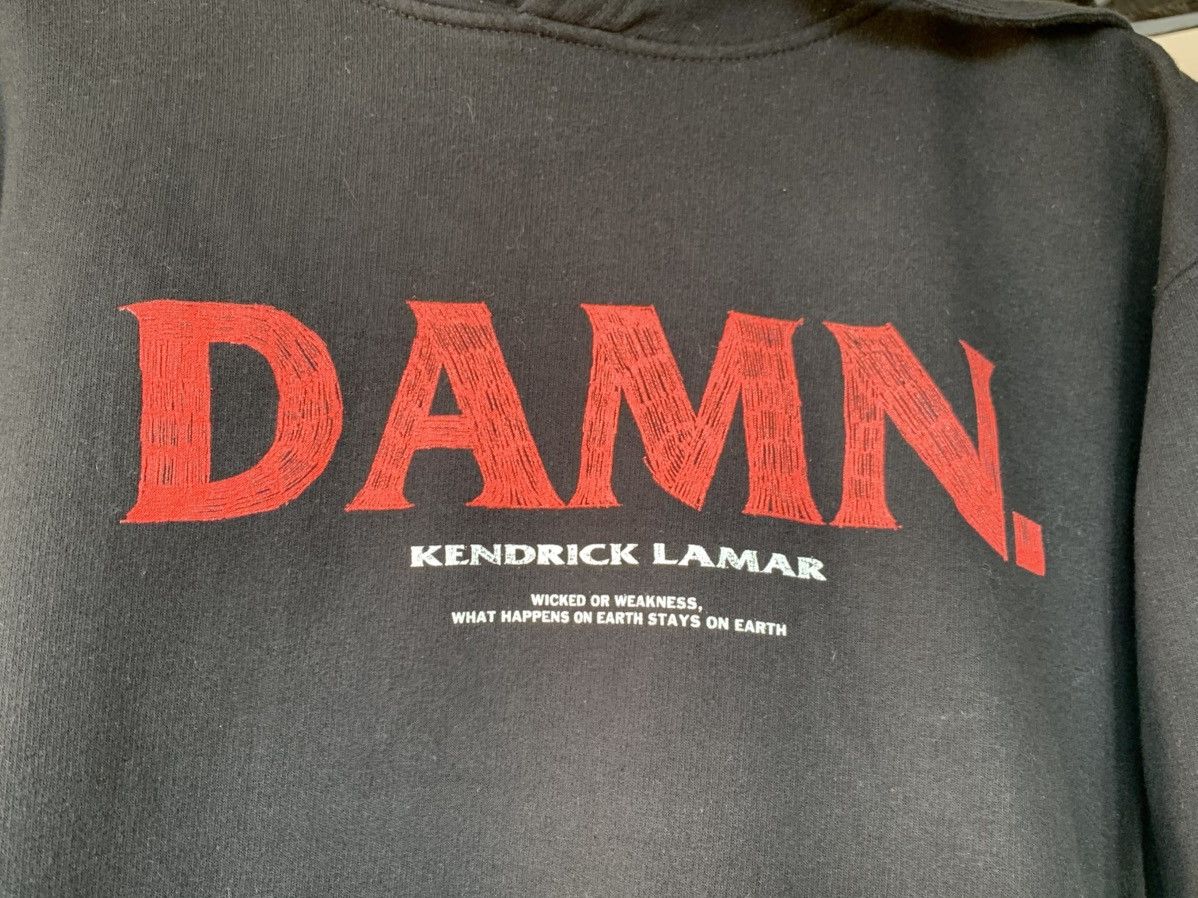 Kendrick Lamar Kendrick Lamar 2017 Tour Hoodie DAMN L SIZE Size US L / EU 52-54 / 3 - 3 Thumbnail