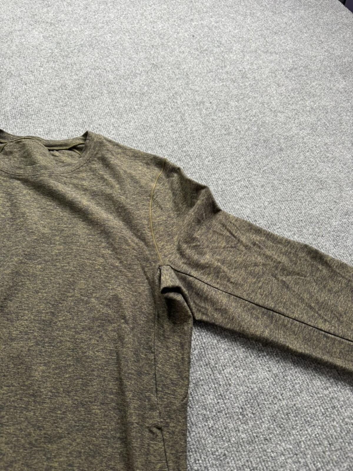 Lululemon Lululemon Surge Warm Long Sleeve Shirt Green Brown L Size US L / EU 52-54 / 3 - 6 Thumbnail