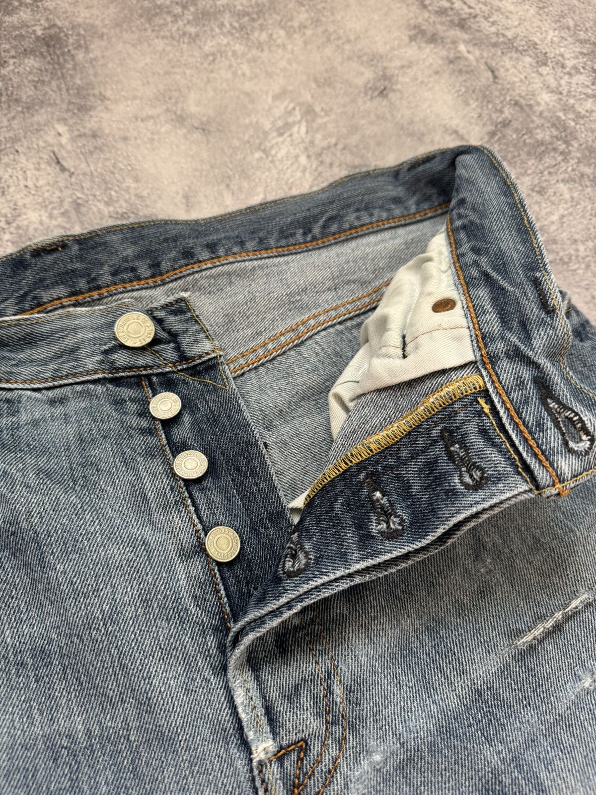 Levi's Levis 501 Distressed Jeans 33x30 Size US 33 - 8 Thumbnail