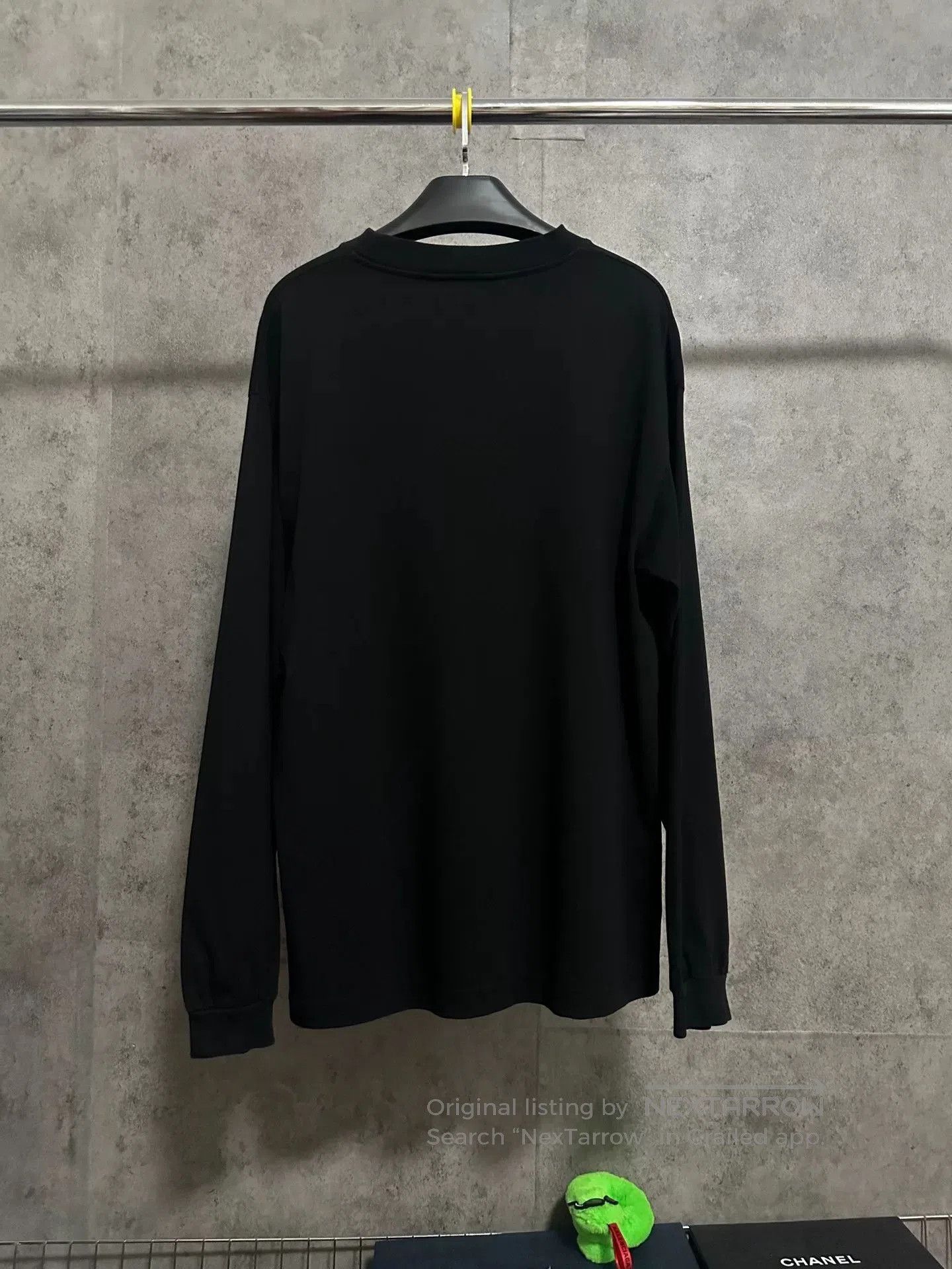 Balenciaga black balenciaga embroidered long sleeve t-shirt. Size US XS / EU 42 / 0 - 4 Thumbnail