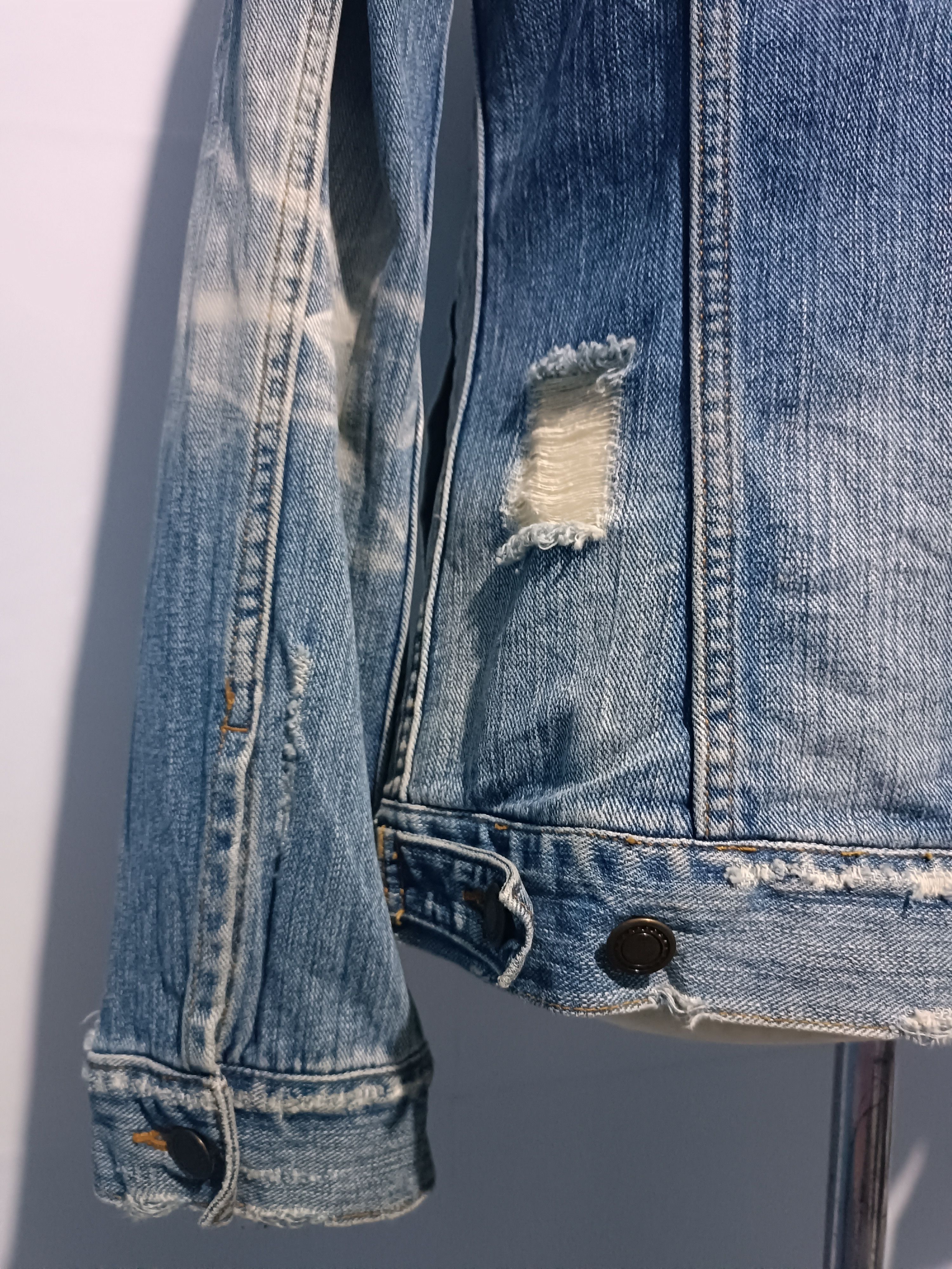 Japanese Brand Ripped Denim Jacket Slim Fit Size US M / EU 48-50 / 2 - 4 Thumbnail