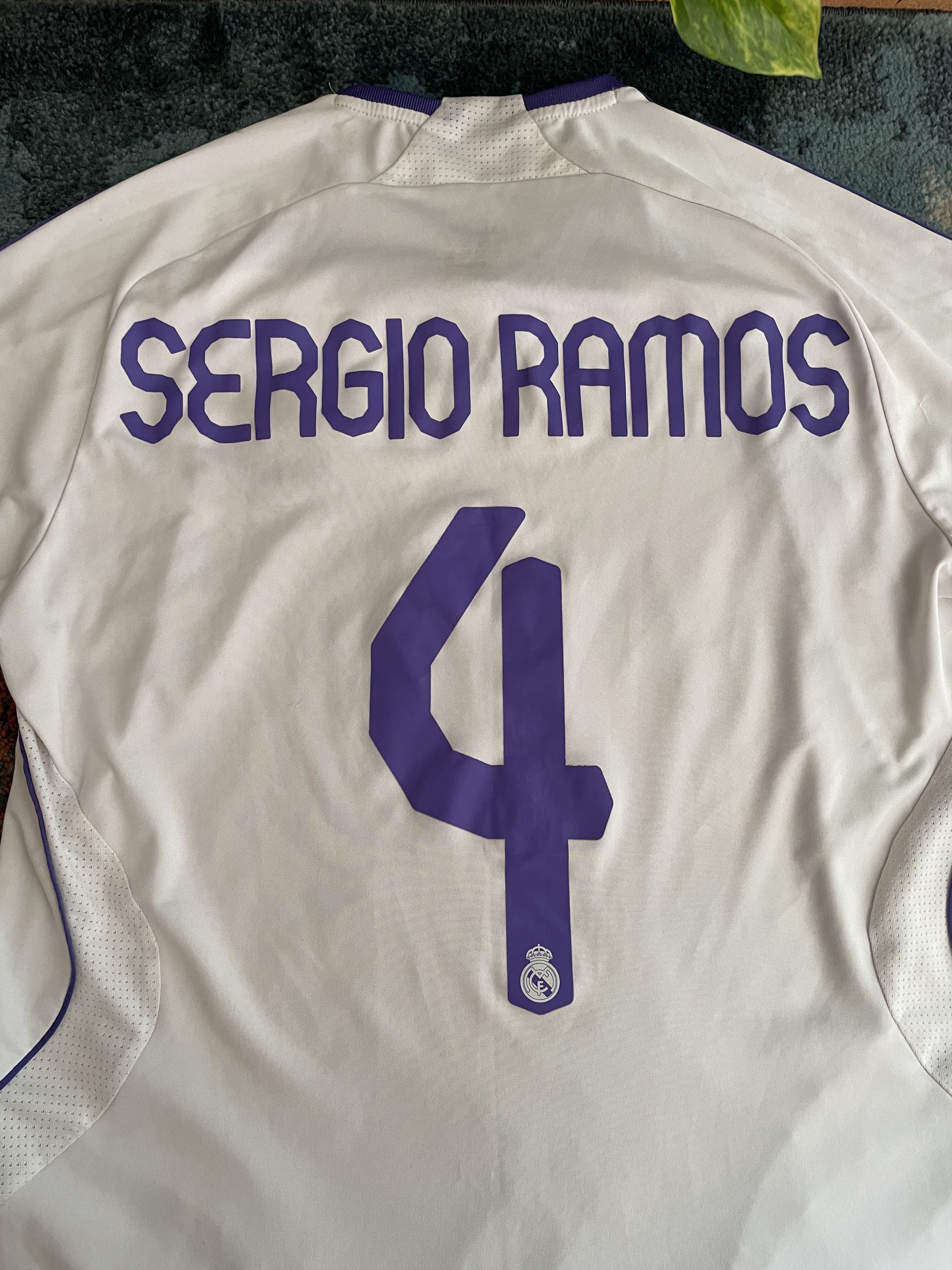 Adidas Vintage Adidas Real Madrid Sergio Ramos 2008 Home Jersey kit Size US M / EU 48-50 / 2 - 3 Thumbnail