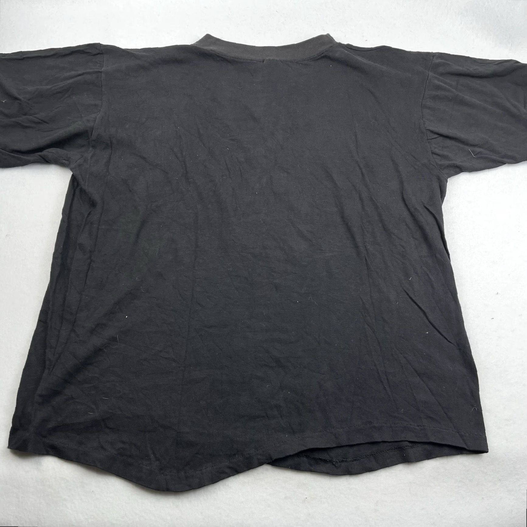 Vintage VINTAGE Gilden Deer Buck Nature Shirt Black L Men 90s Wildlife Graphic Print Short Sleeve Crew Neck Cotton USA Size US L / EU 52-54 / 3 - 2 Thumbnail