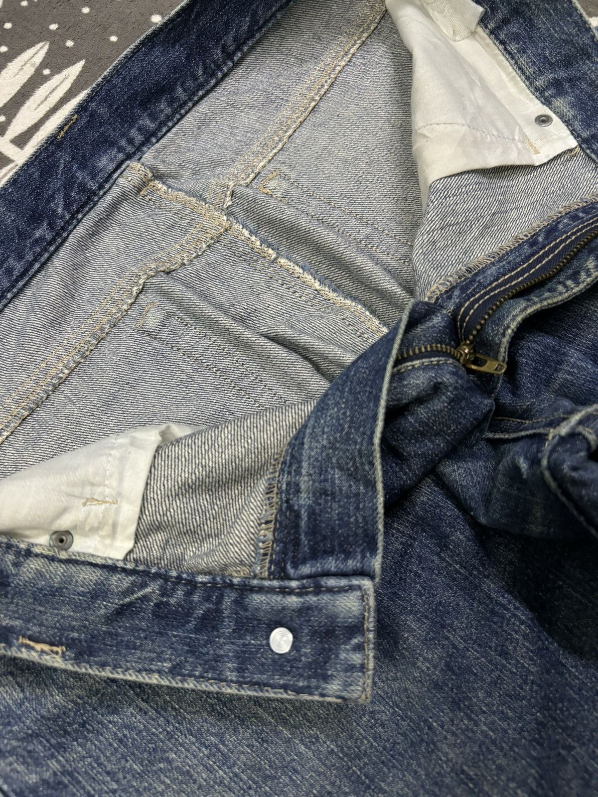 Japanese Brand Vintage Japanese Brand Blue Washed Loose Fit Ripped Jeans Size US 34 / EU 50 - 19 Thumbnail