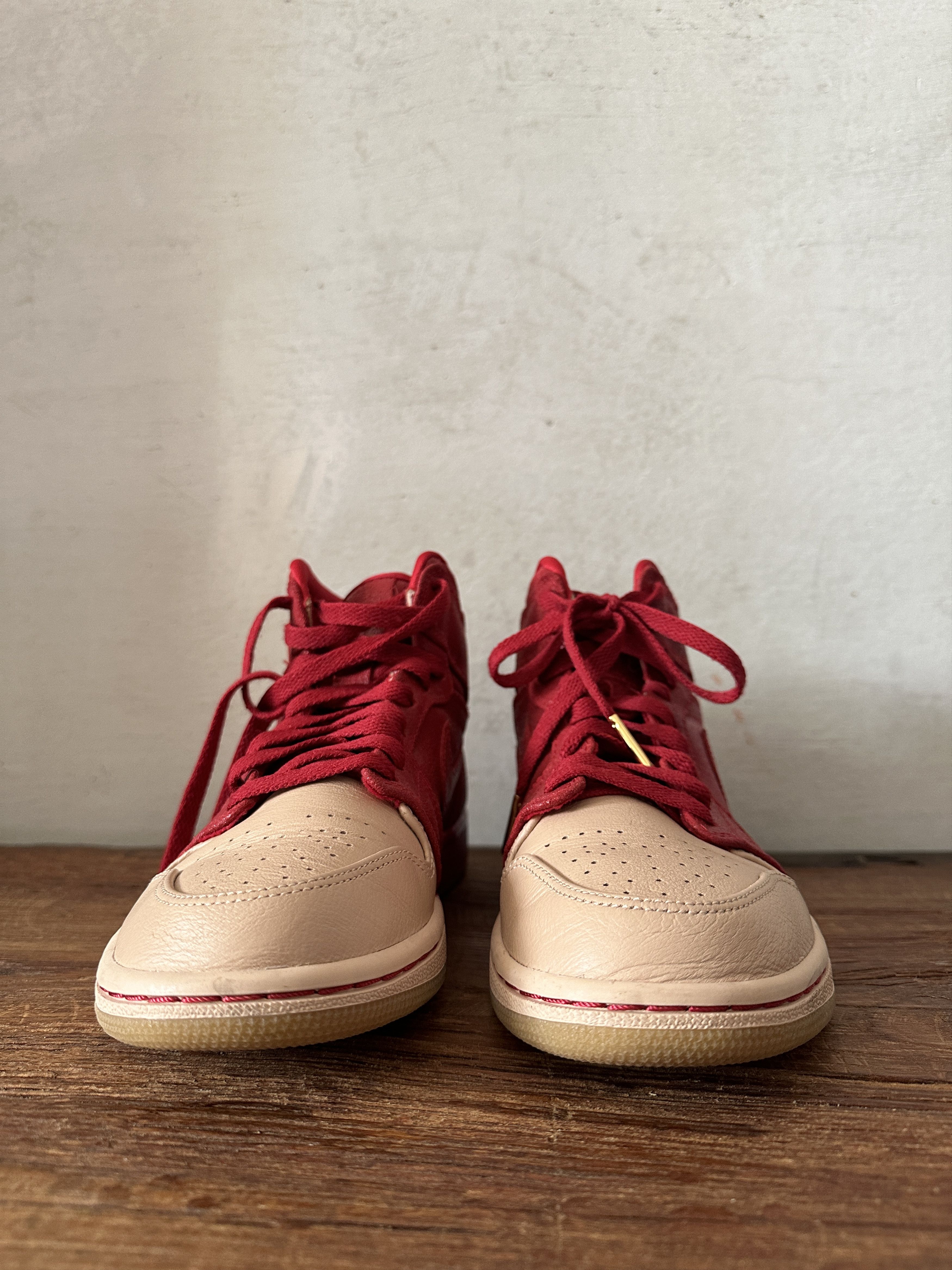 Jordan Brand Jordan 1 Retro High Dip-Toe Red Size US 7 / IT 37 - 8 Thumbnail