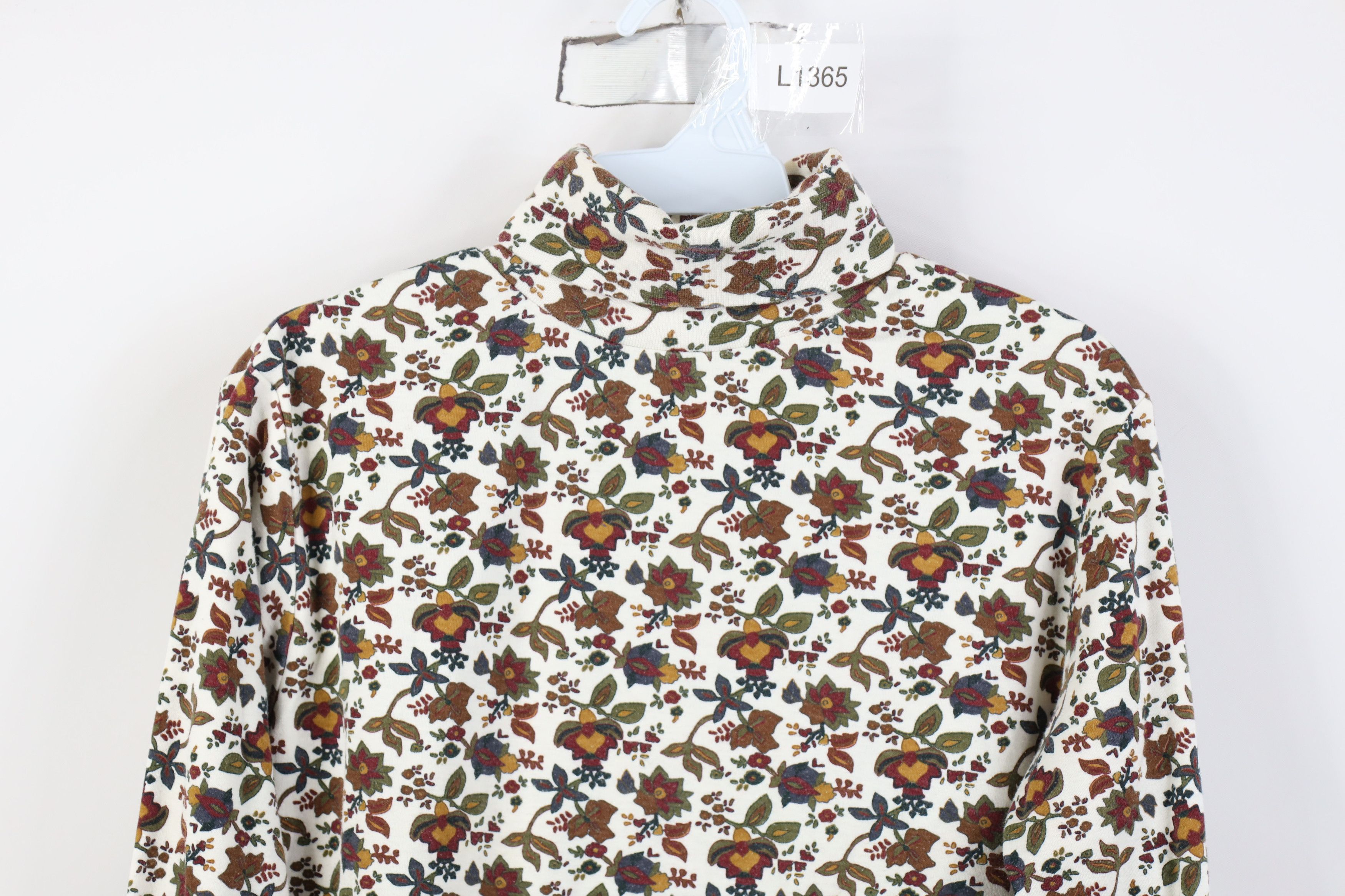 Vintage Vintage 90s Streetwear All Over Print Turtleneck T-Shirt Size S / US 4 / IT 40 - 2 Thumbnail