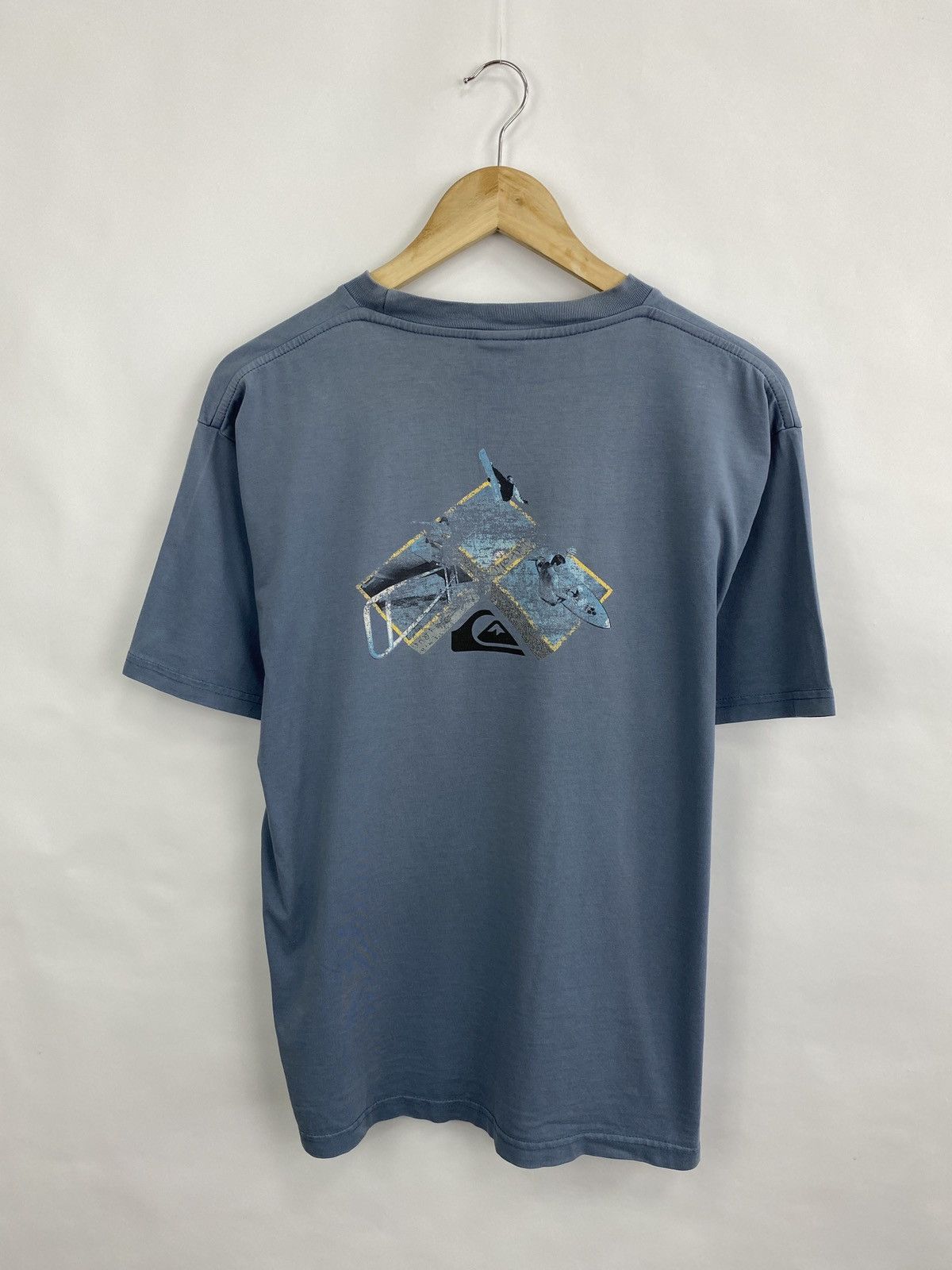 Quiksilver × Vintage Vintage 90s Quiksilver ski skateboard surfing t-shirt Size US M / EU 48-50 / 2 - 3 Thumbnail