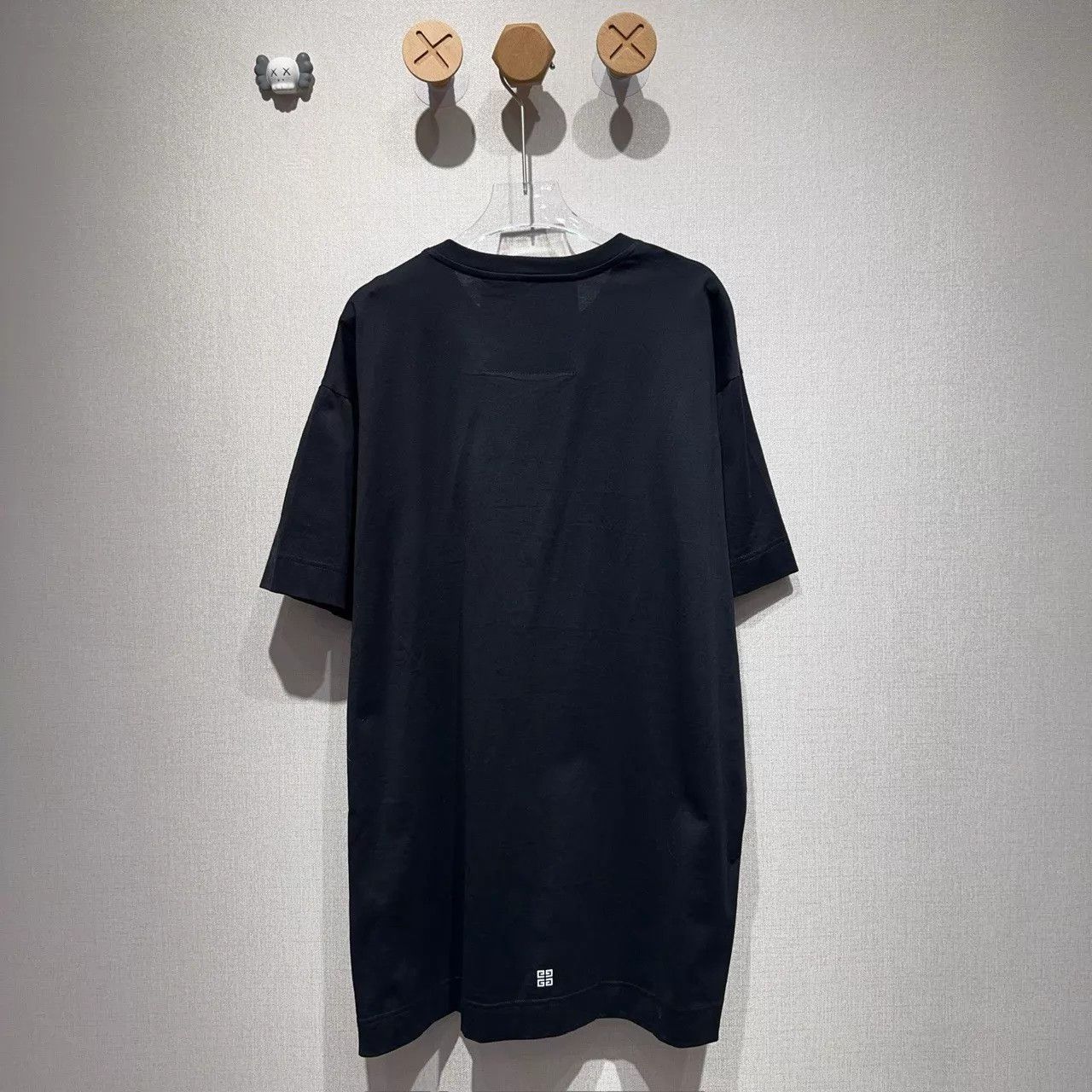 Givenchy Givenchy Visual Trap Black Short Sleeve Size L New Size US L / EU 52-54 / 3 - 2 Thumbnail