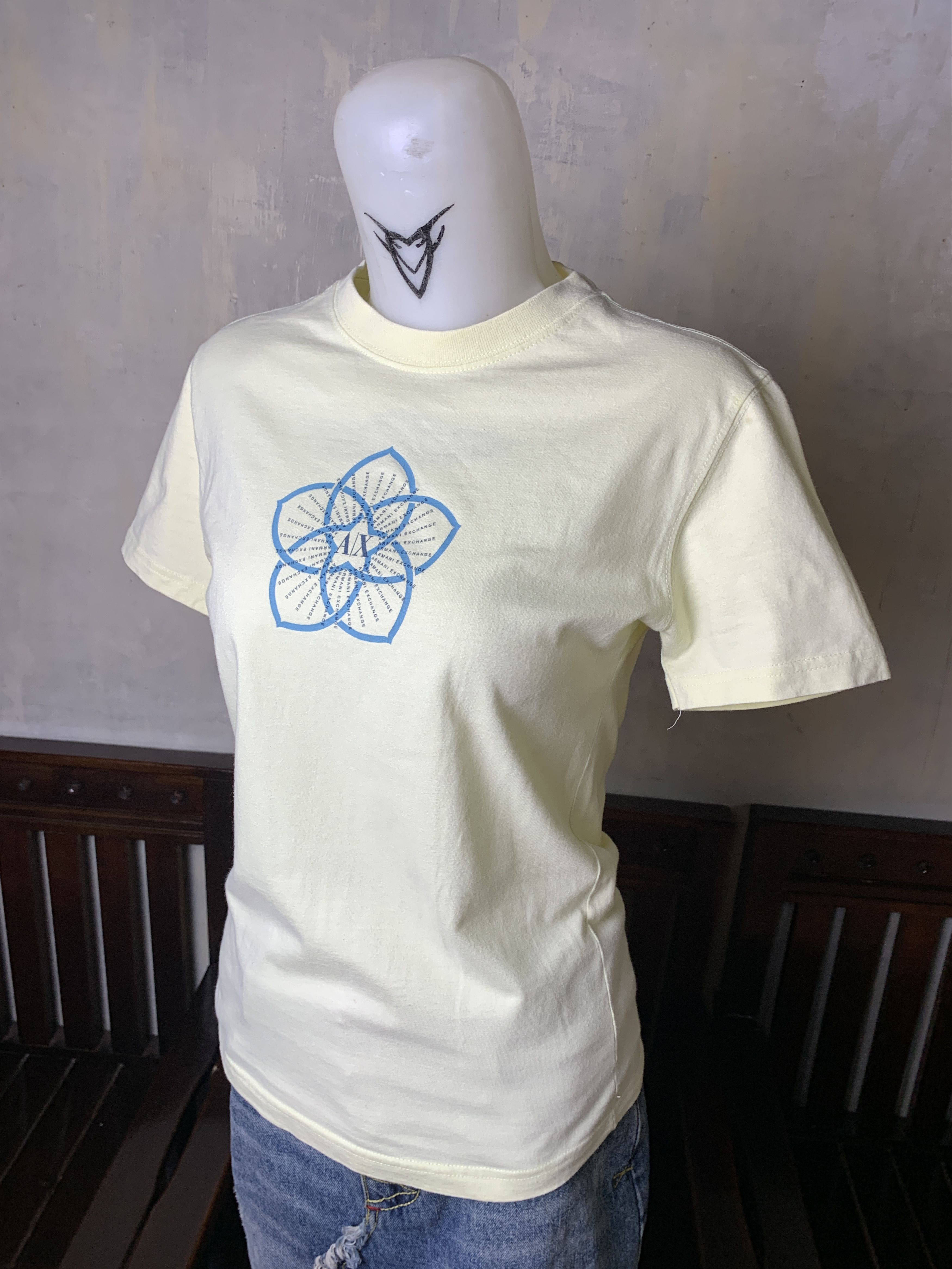 Armani Exchange 2000s Armani Exchange Lemon Printed Tee (Fit M) Size S / US 4 / IT 40 - 2 Thumbnail
