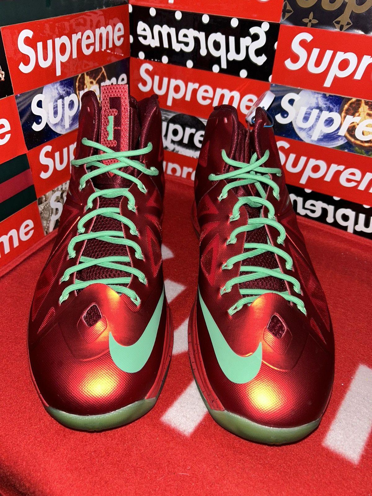 Nike Nike Lebron 10 'Christmas' 541100-600 size 14 NEW WITH BOX Size US 14 / EU 47 - 2 Thumbnail