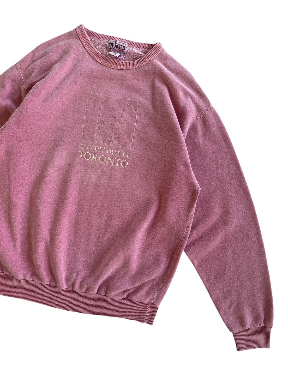Vintage Vintage 90s Canadian Classic Toronto Sweatshirt Size US M / EU 48-50 / 2 - 4 Thumbnail