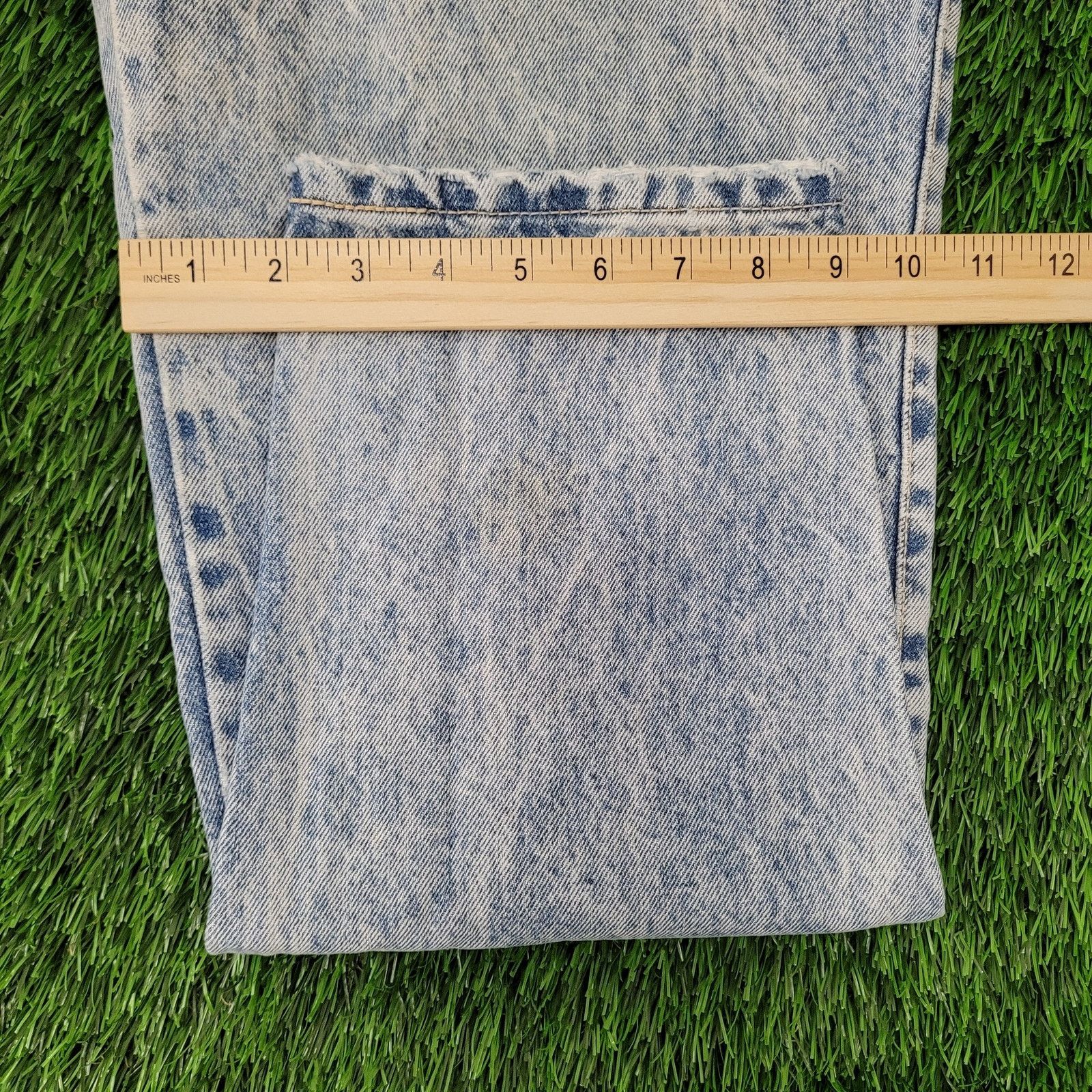 Levi's Vintage LEVIS 573 Tapered Jeans Womens 16/18 34x31 Acid-Wash Size 40" / US 18 - 24 Thumbnail