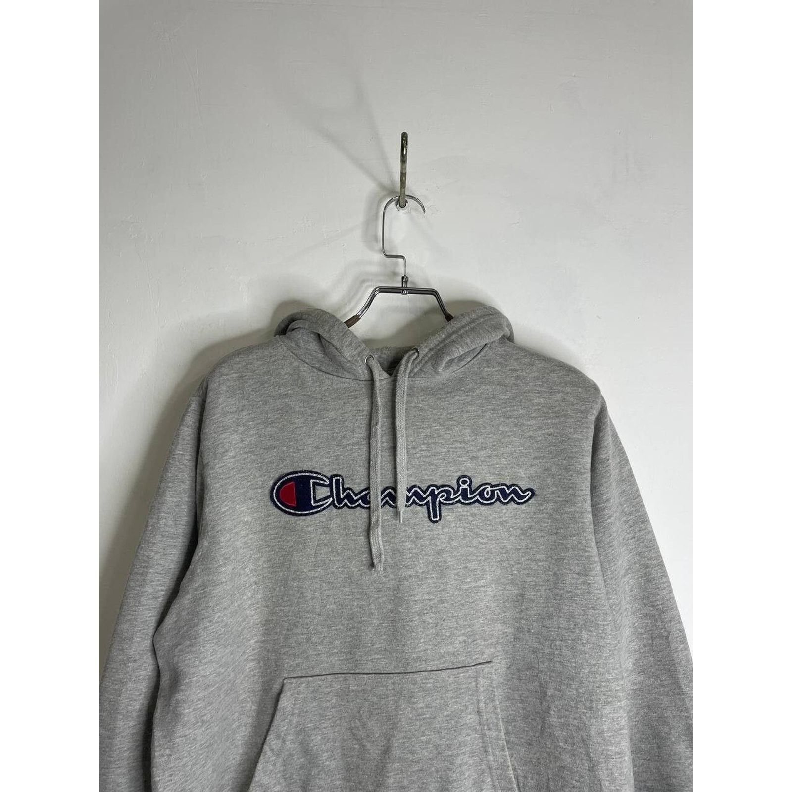 Champion Vintage Champion Hoodie Medium Logo Pullover Sweatshirt Size US M / EU 48-50 / 2 - 4 Thumbnail