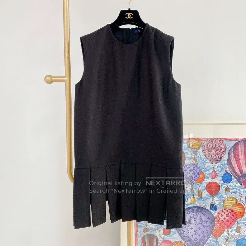 Louis Vuitton Louis Vuitton Sleeveless Dress Size XXS / US 00 / IT 34 - 1 Thumbnail
