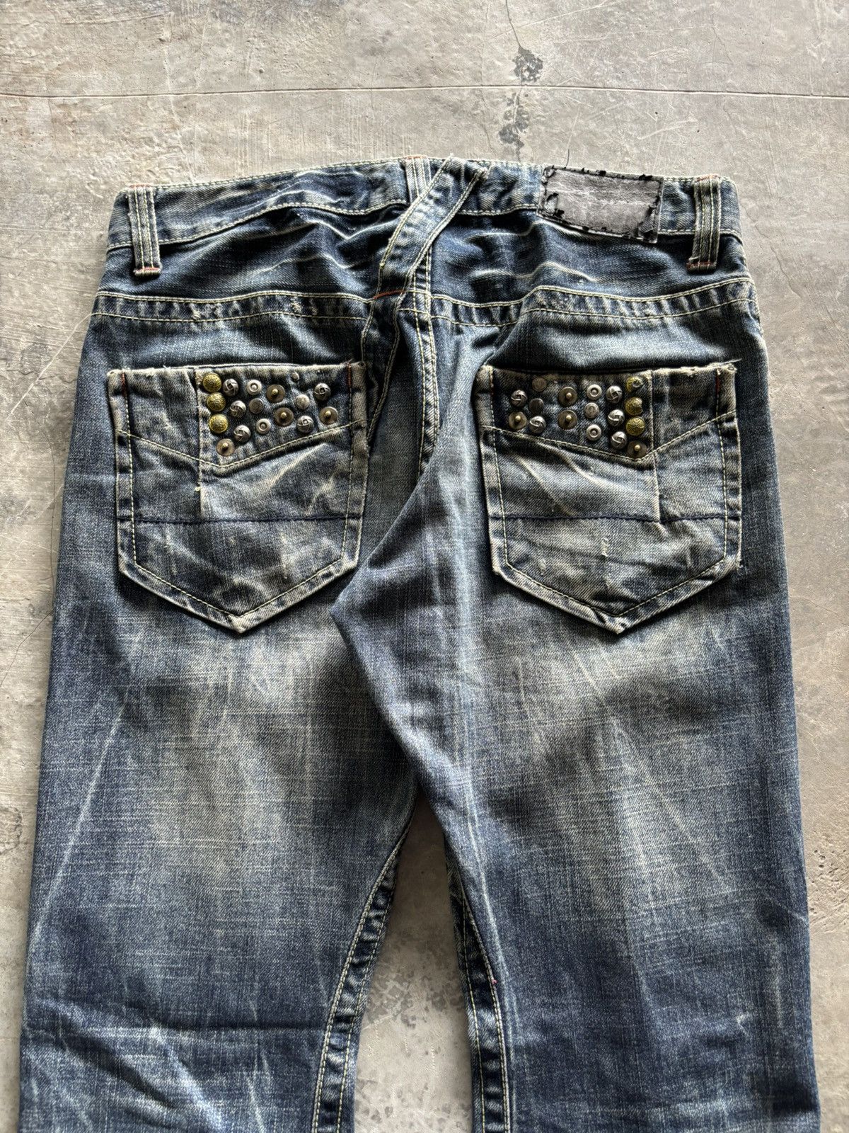 Tornado Mart FLARE LUCKY STORE JEANS JAPANESE DENIM STUDDED RUSTY MUDWASH Size US 31 - 16 Thumbnail