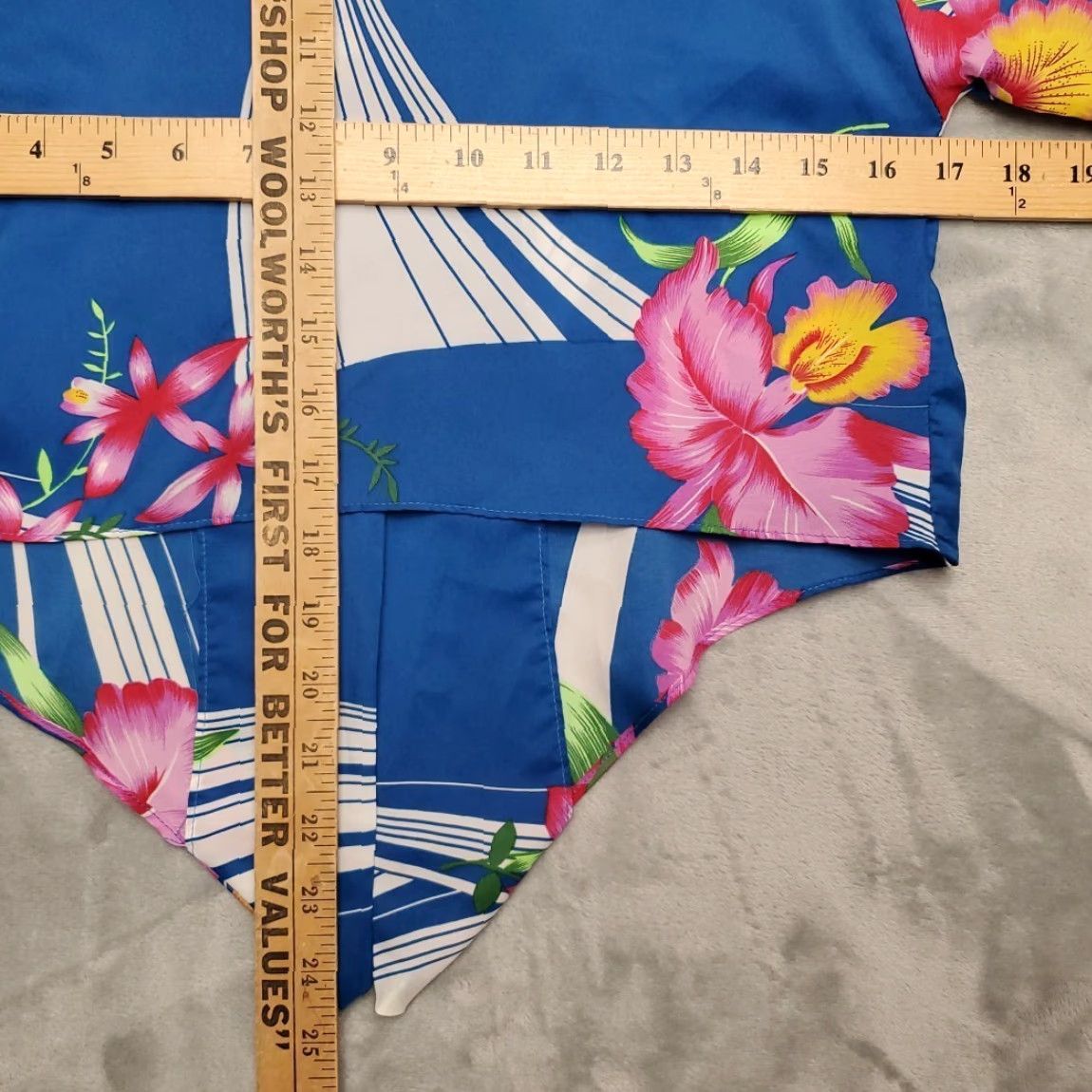 Hilo Hattie VINTAGE Hilo Hattie Shirt Womens Small Blue Floral Hibiscus Hawaiian Button Short Sleeve Size S / US 4 / IT 40 - 6 Thumbnail