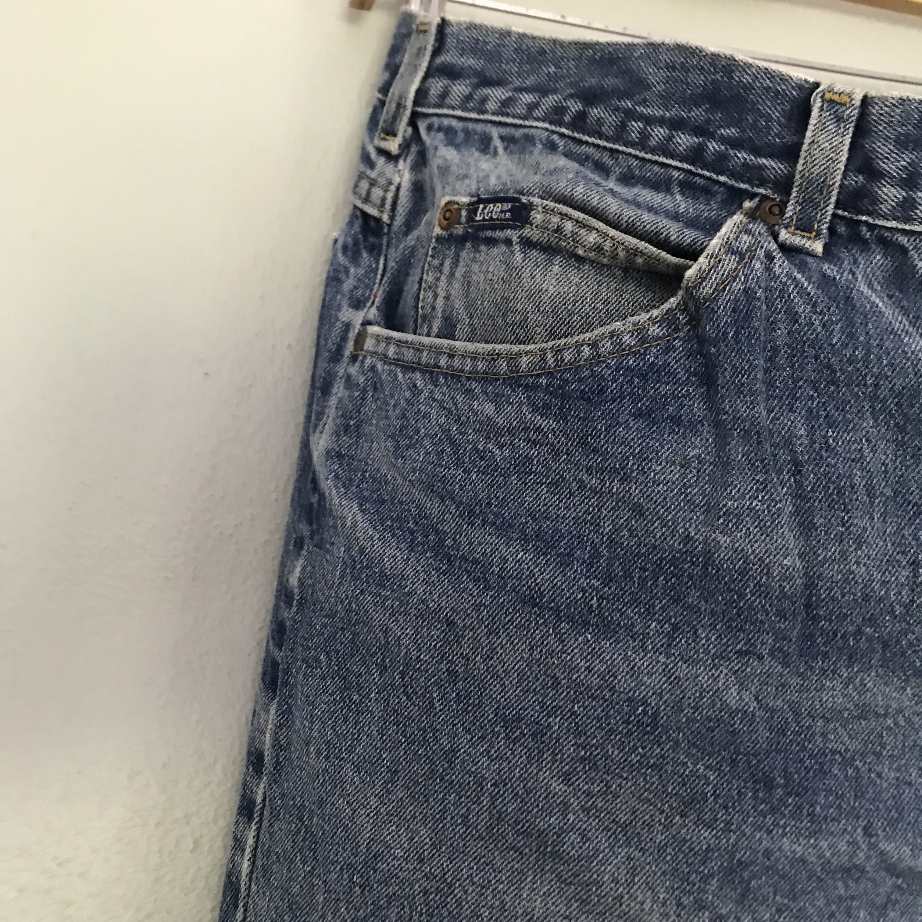 Lee Vintage 90s Lee Medium Light Wash Straight Leg Jeans Size US 34 / EU 50 - 6 Thumbnail