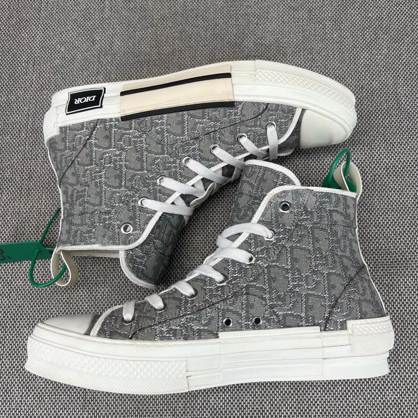Dior Dior B23 White/Gray All-Over Print Sneakers 41 (New) Size US 8 / EU 41 - 4 Thumbnail