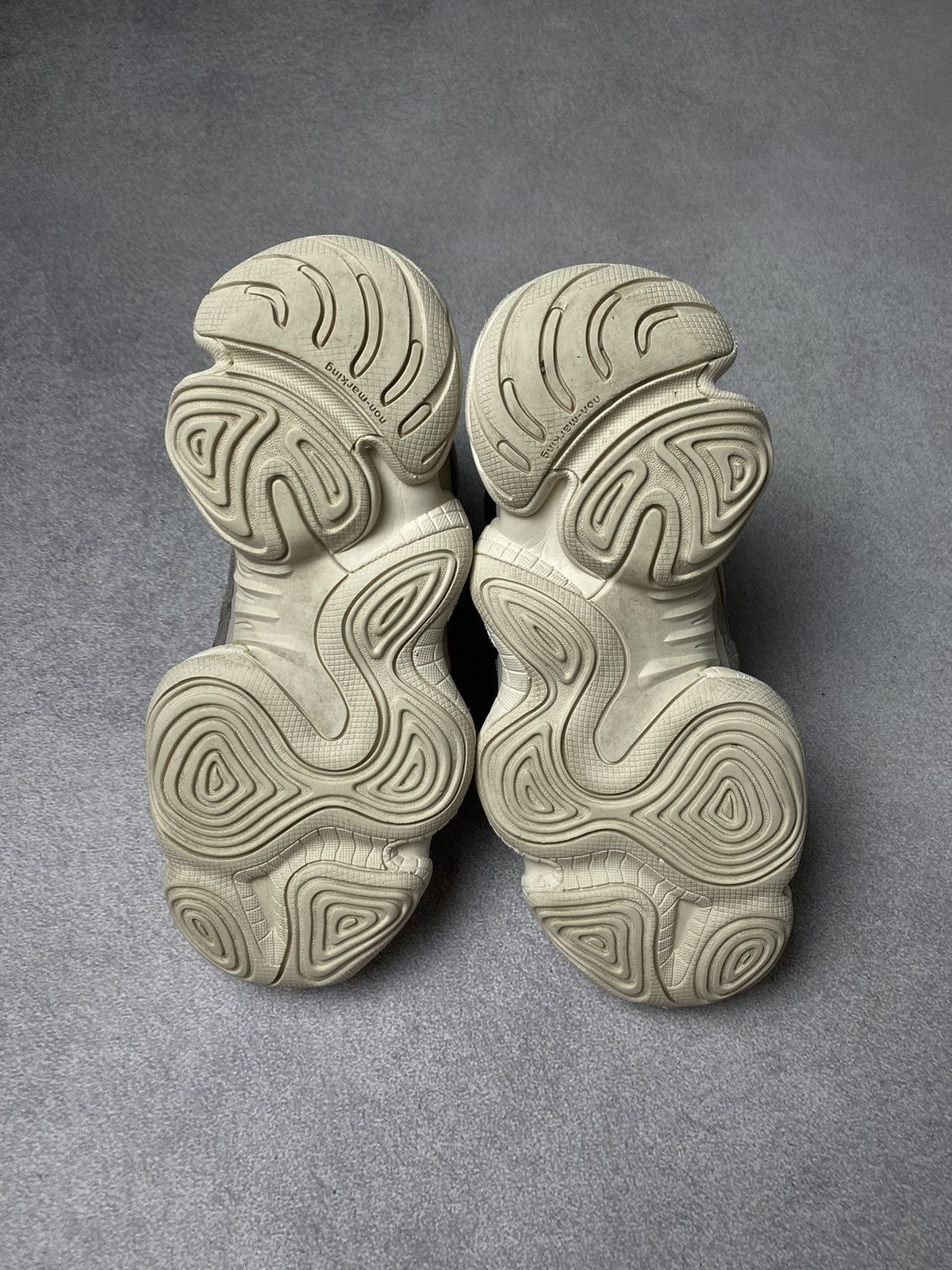 Yeezy Adidas Yeezy Boost 500 high Mist Stone GV7775 Size US 6 / IT 36 - 12 Thumbnail